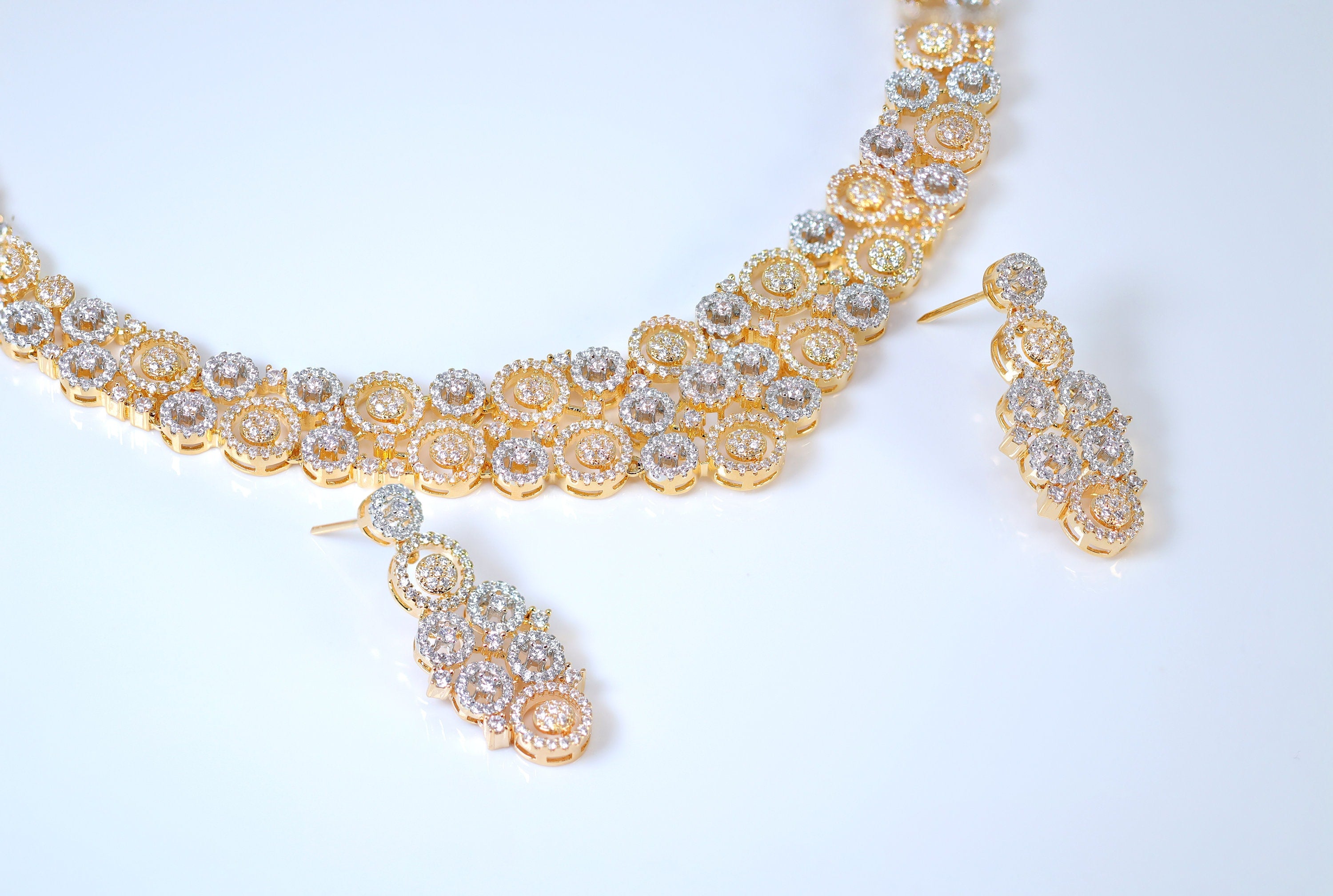 Cz Bridal V shaped Elegance Chocker Necklace Set , Long Bridal Jewelry, Bridal Necklace, Statement Necklace Cz Necklace Set.