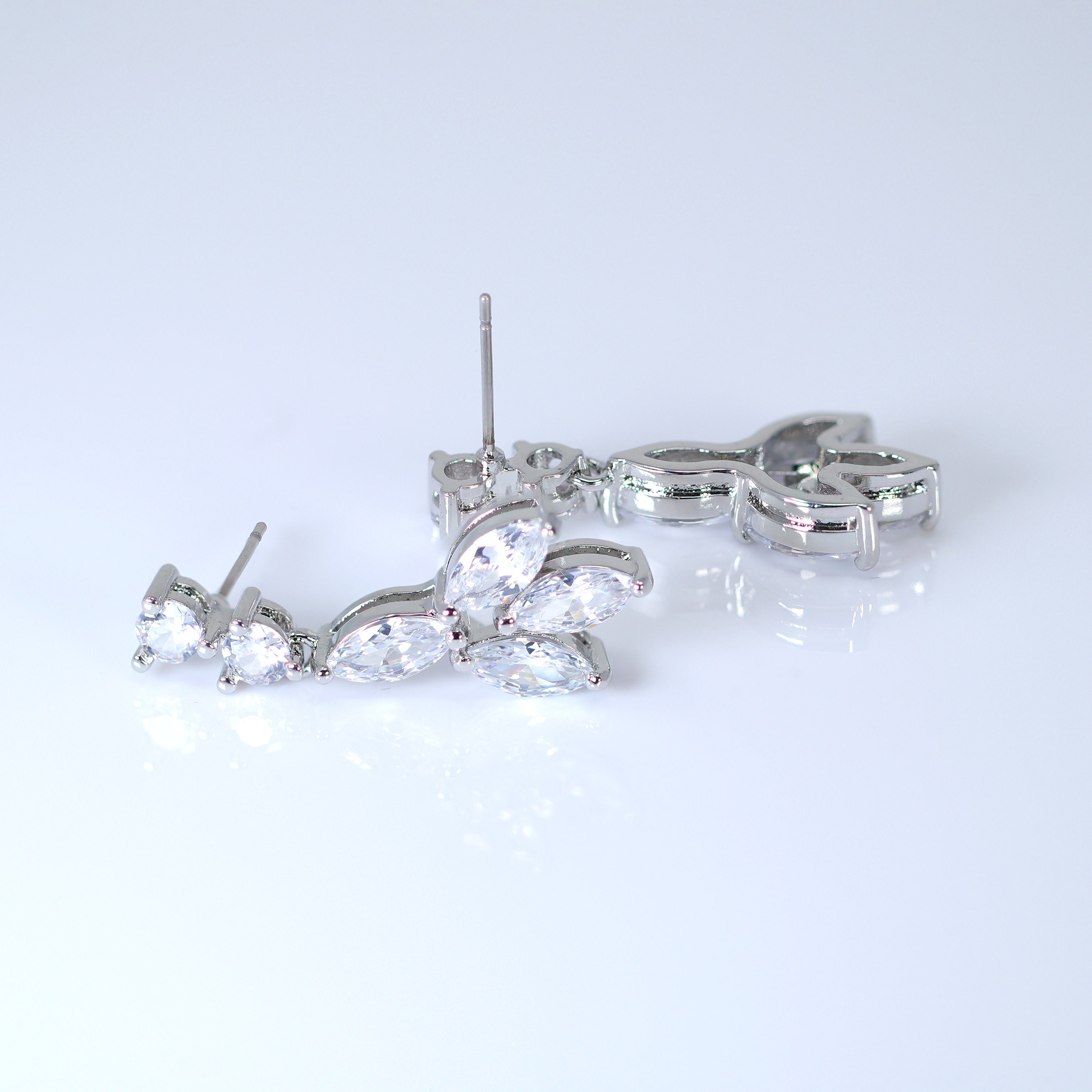 Swarovski Crystal Gleaming Leaflet Bridal Ensemble Diamond/Crystal Necklace, Bridal Necklace Set, Bridal Jewelry, Statement Necklace