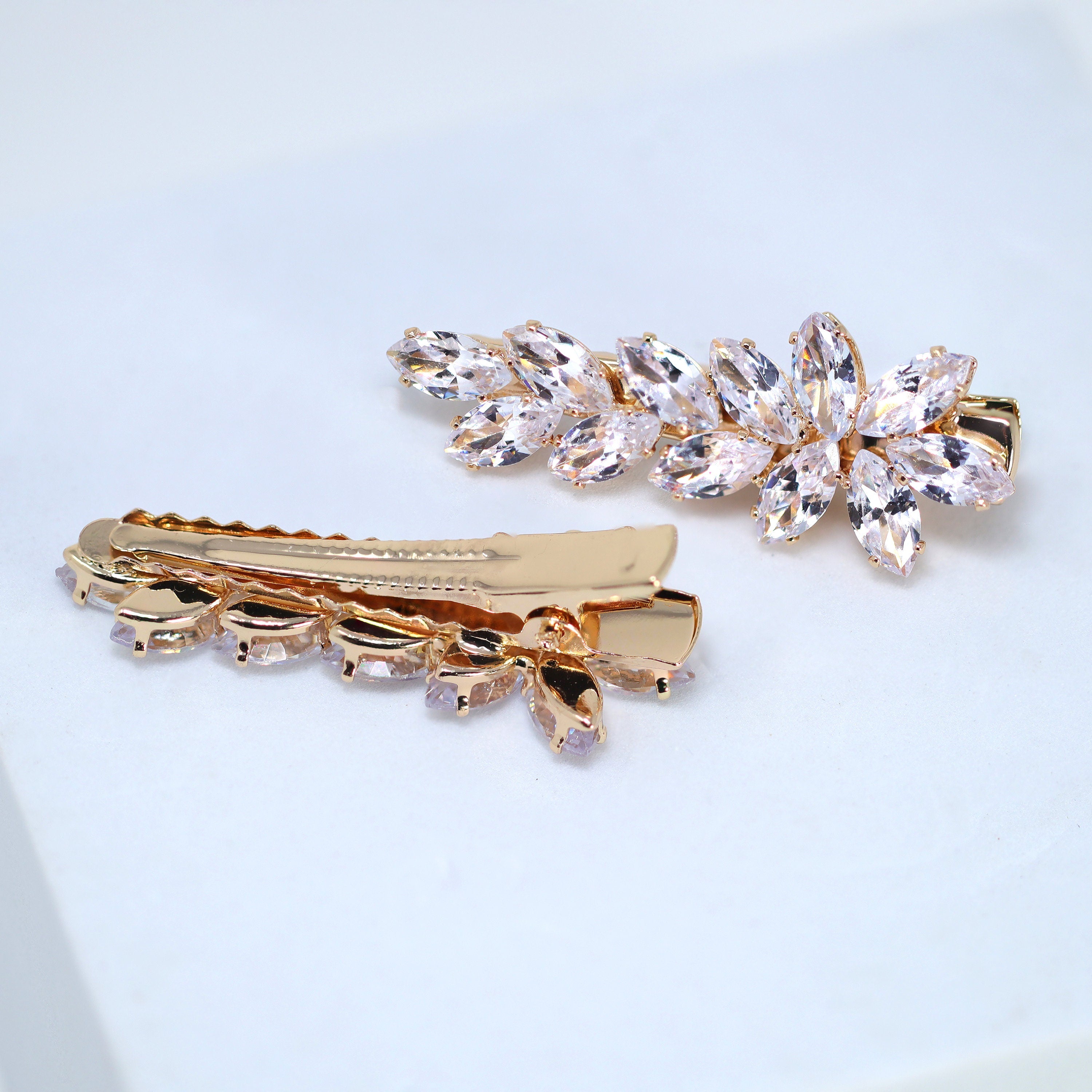 Set Of 2 Flower Leaf Bridal Hair Clip, Bridesmaid Gift, Wedding Hair Accessory.