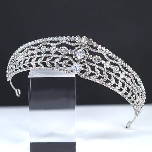 Luxury Swarovski Crystals & Cubic Zirconia Floral Leaves  display picture 3