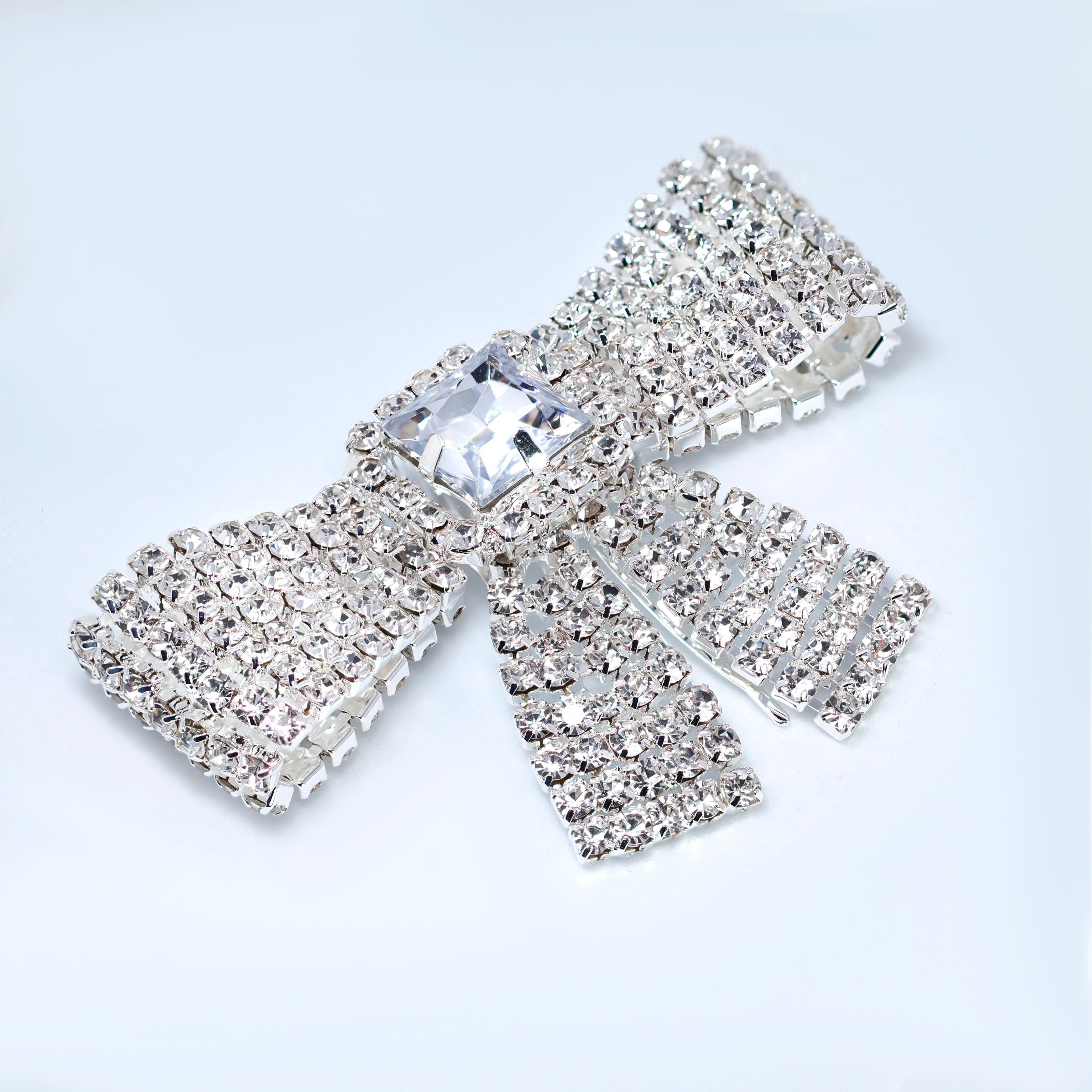 Cubic Zirconia, Diamond Bow Bridal Hair Comb, Bridal Hair Piece, Bridal Hair Accessories, Wedding Hair Accessory, Bridal Hair Comb.