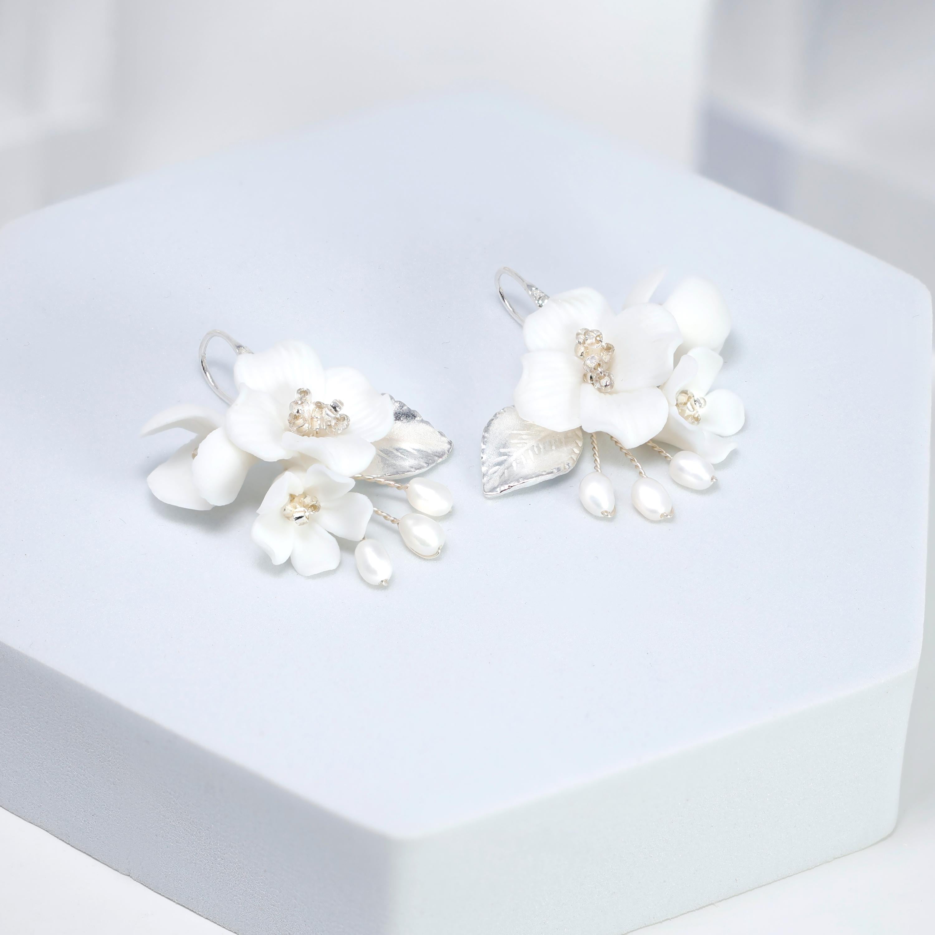 Swarovski Freshwater Gold White Flower Crystal Necklace set , Long Bridal Jewelry Crystal Necklace Bridal Earrings Statement Earrings