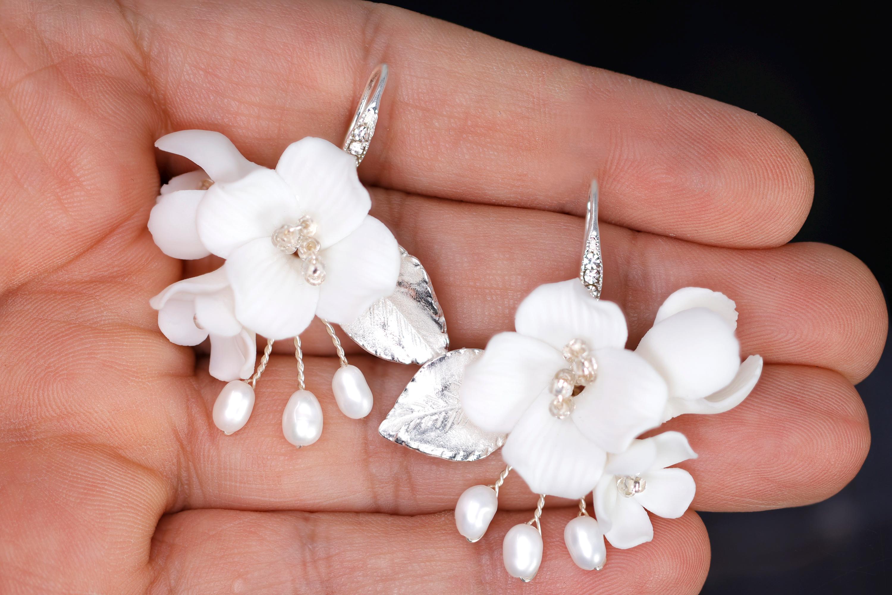 Swarovski Freshwater Gold White Flower Crystal Necklace set , Long Bridal Jewelry Crystal Necklace Bridal Earrings Statement Earrings