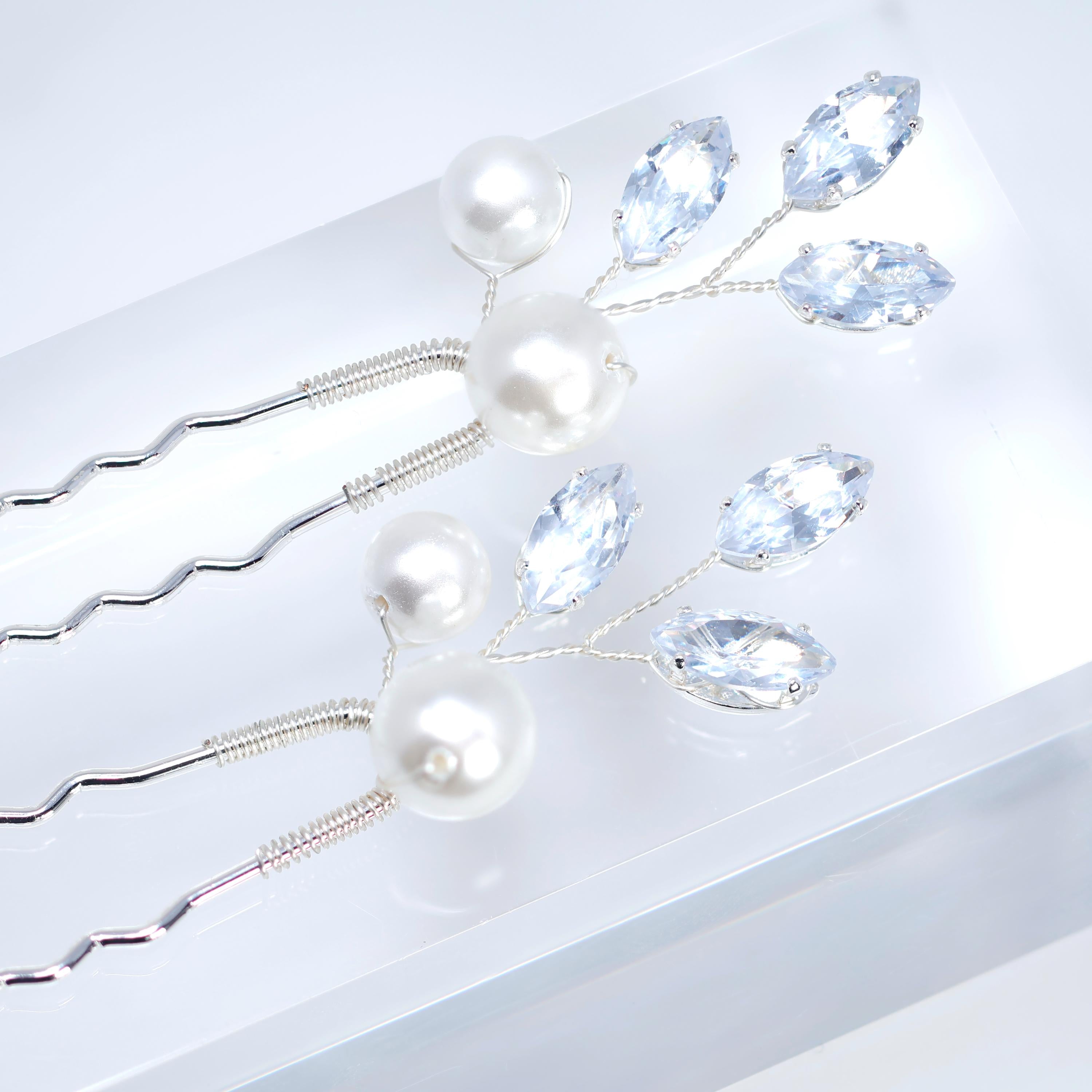 CZ Sparkling Leaves In Pearly Garden Set of 2 Hair Pins , Swarovski Hair pins Set, Bridal Hair Accessories, Pearl hair pins, Gift For Her