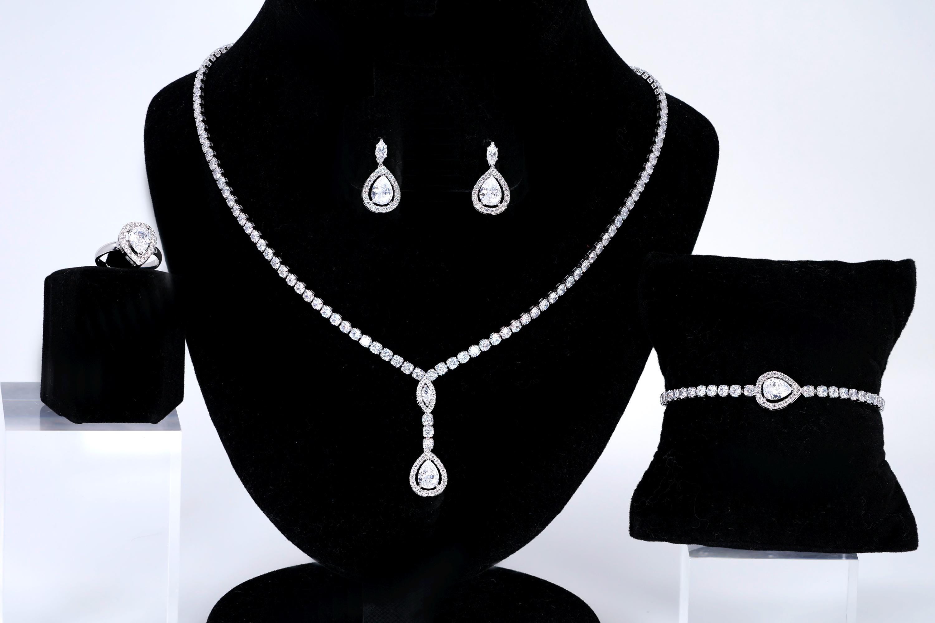 CZ Diamond Tear of Light Dainty Necklace and Earrings Set, Long Bridal Earrings And Necklace, Statement Earrings Cz Necklace Set.