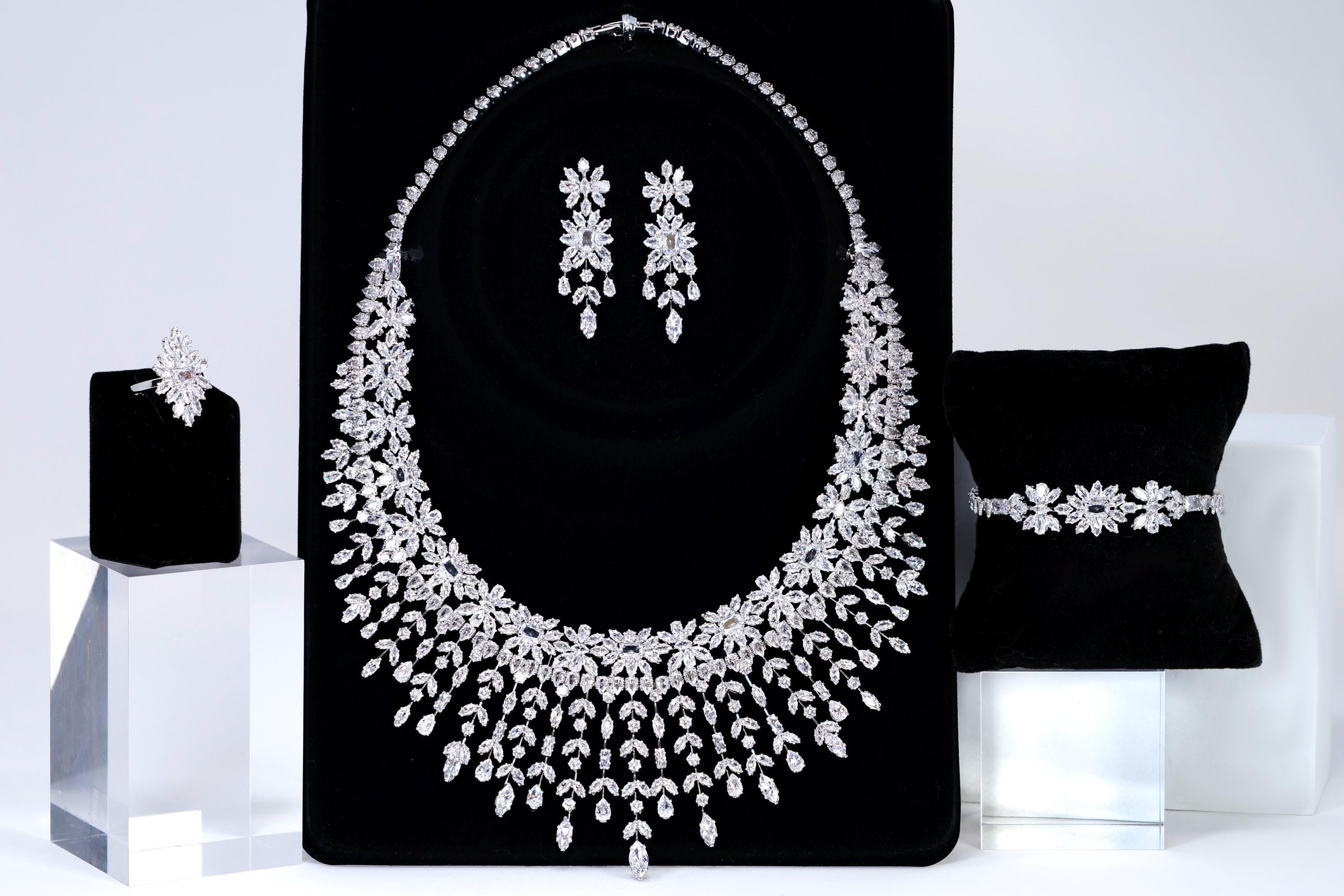 CZ Diamond Garden of Queen's Glory Jewelry Set, Long Bridal Earrings, Bracelet, Ring And Necklace, Statement Earrings Cz Necklace Set.