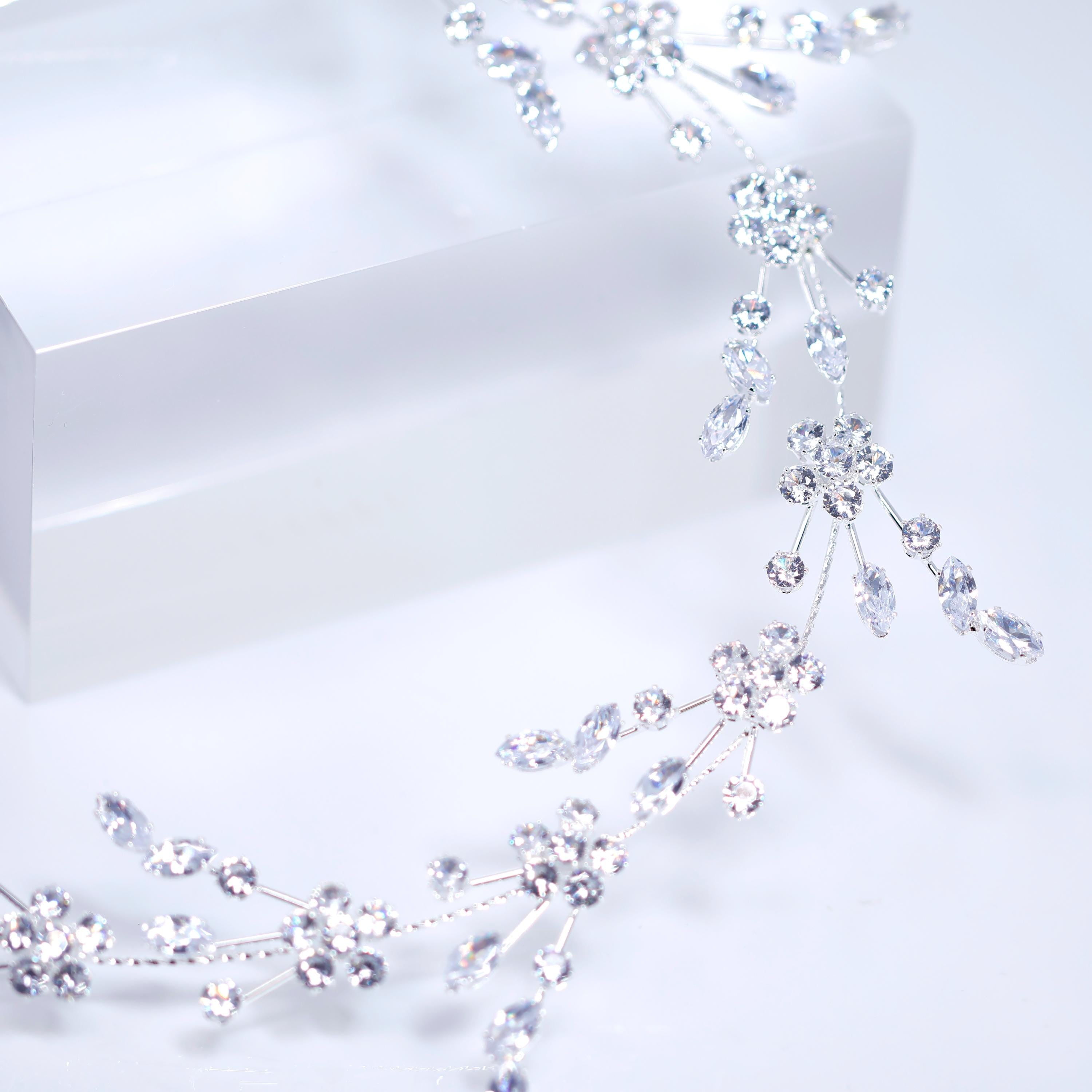 CZ Floral Diamond Kissed Branches Hair Vine Headband, Bridal Hair Vine, Rhinestone Headband, Delicate Headband, Hair accessories.
