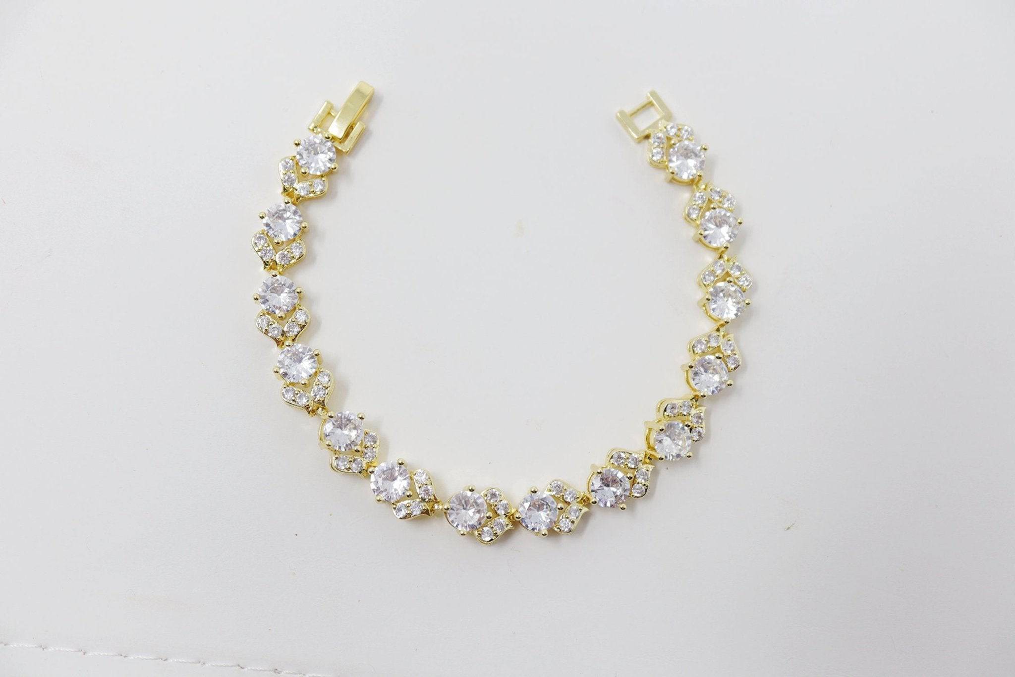 Cubic Zirconia Drop Bracelet , Diamond Bracelet, Bracelet Femme, Wedding Bracelet, Bridesmaid Gift, Bride Bracelet, Bridal Bracelet.