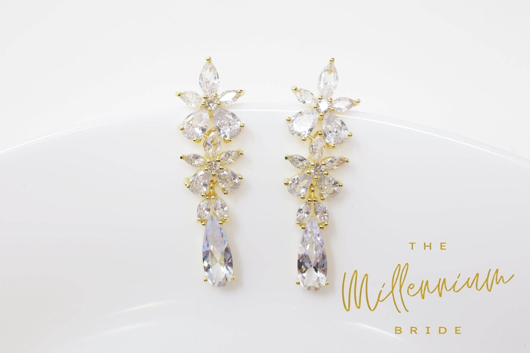 Diamond Floral TearDrop Crystal, Diamond Earrings, Long Bridal Earring, Bridal Earrings, Crystal Bridal Earrings, Statement Earrings
