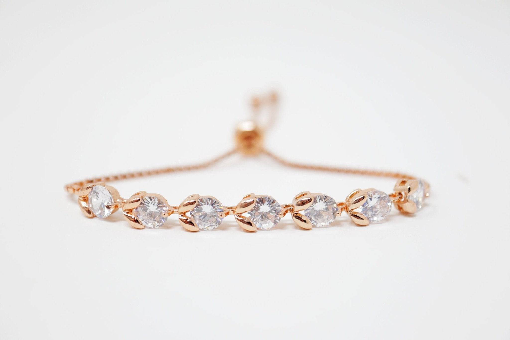 Floral Dainty Bracelet, Delicate Bracelet, Bracelet Femme, Wedding Bracelet, Bridesmaid Gift, Bride Bracelet, Bridal Bracelet, CZ bracelet.