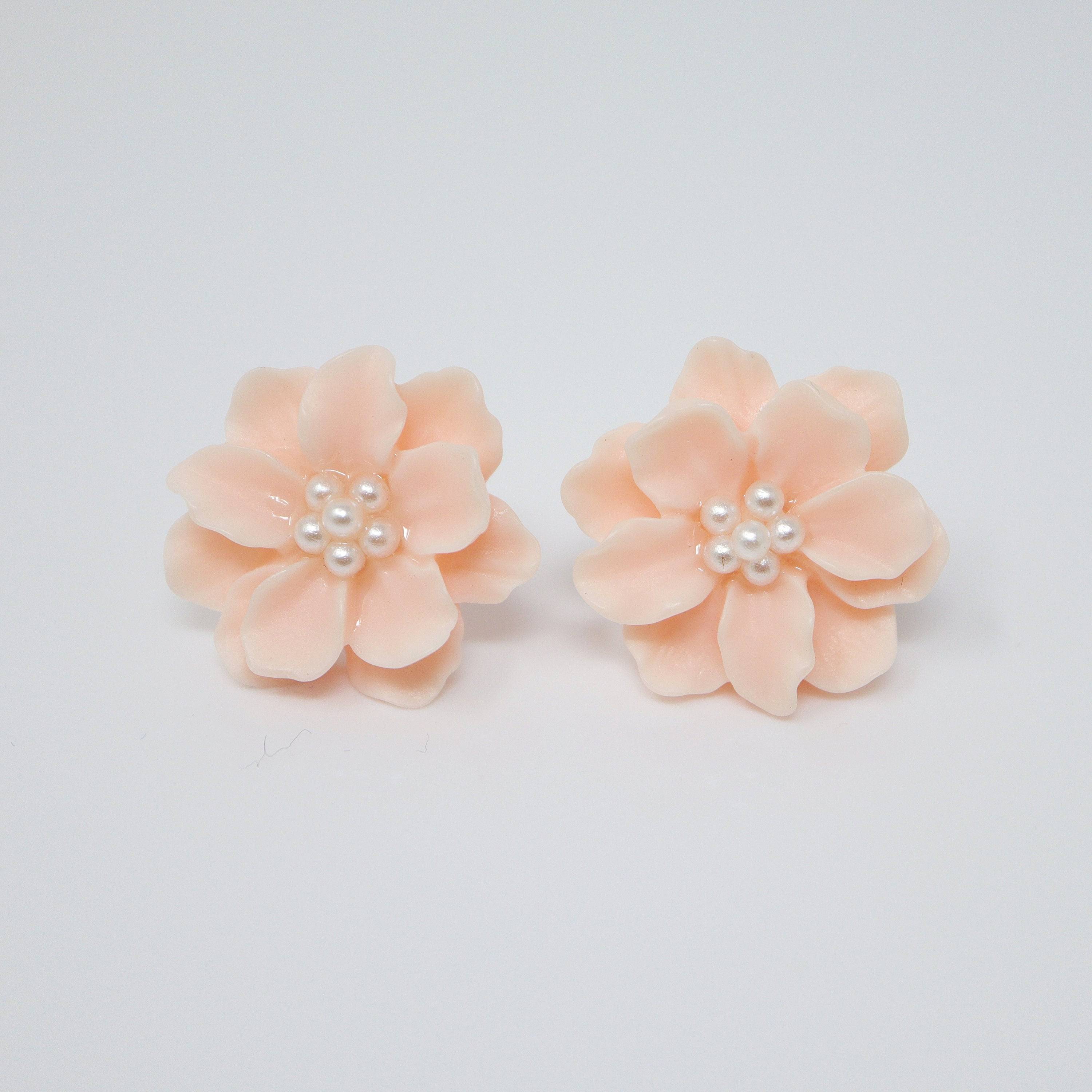 Pink Flower Pearl Earrings, Bridal Jewelry, Bridal Stud Earrings, Bridal Earrings, Statement Earrings, Bridesmaid Earring.