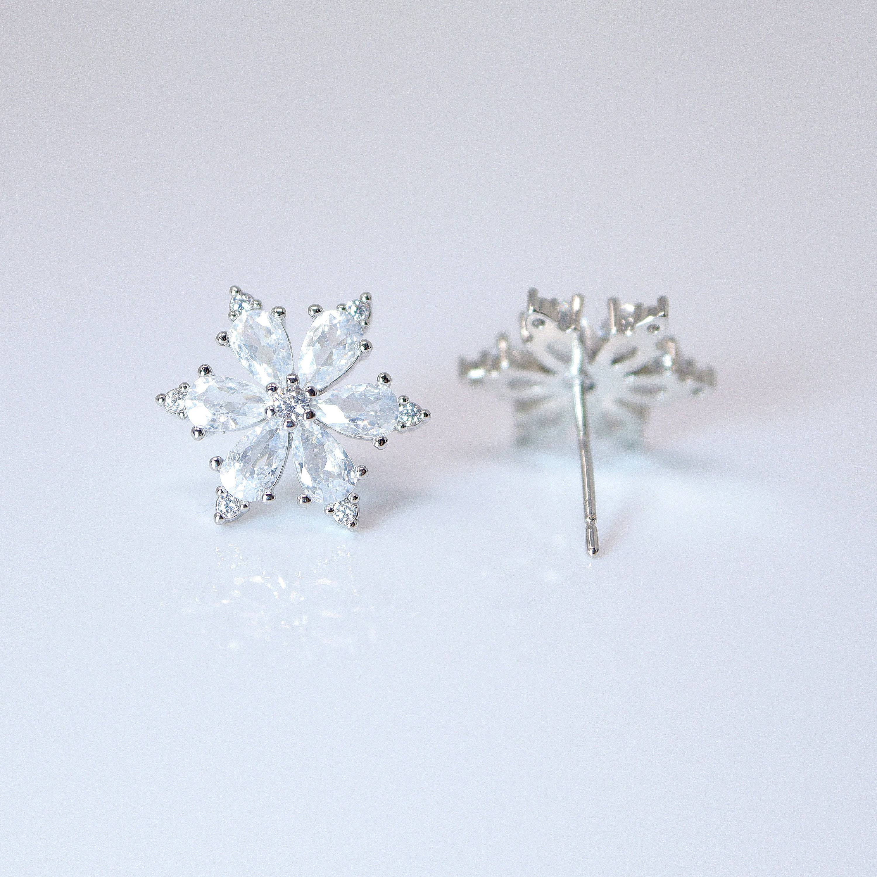 Swarovski Crystal Floral stud Earrings, Bridal Jewelry, Bridal Stud Earrings, Crystal Bridal Earrings, Statement Earrings Cz