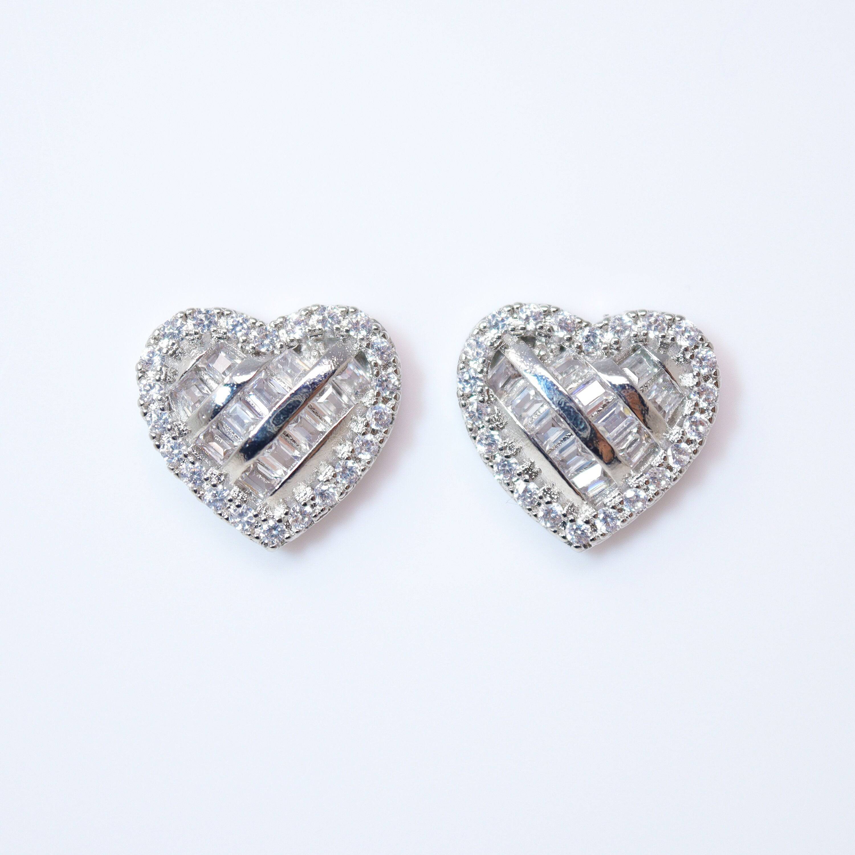 Cubic Zirconia Silver Dainty Heart stud Earrings, Bridal Jewelry, Bridal Stud Earrings, Crystal Bridal Earrings, Statement Earrings Cz