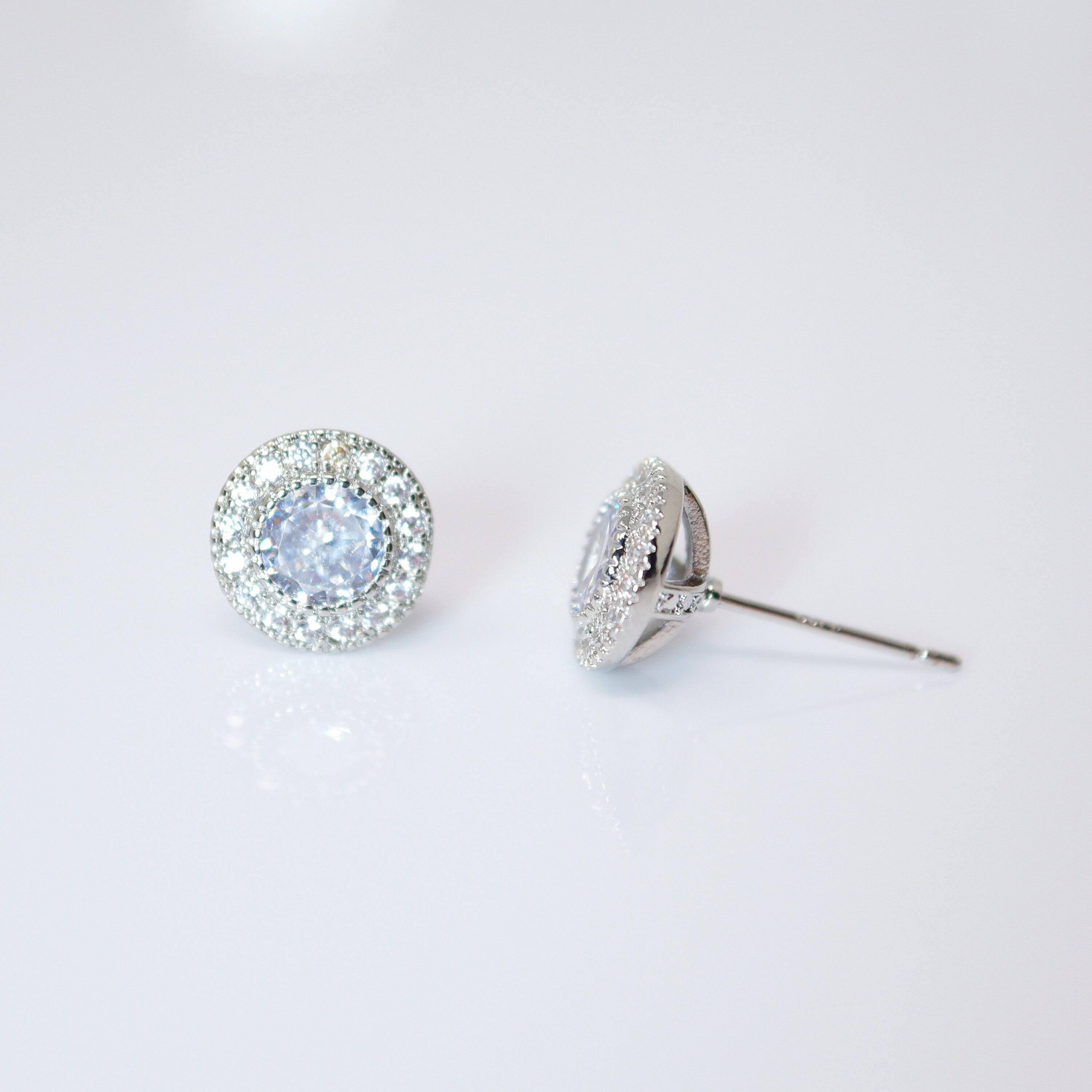 Cubic Zirconia Silver Dainty Round stud Earrings, Bridal Jewelry, Bridal Stud Earrings, Crystal Bridal Earrings, Statement Earrings Cz