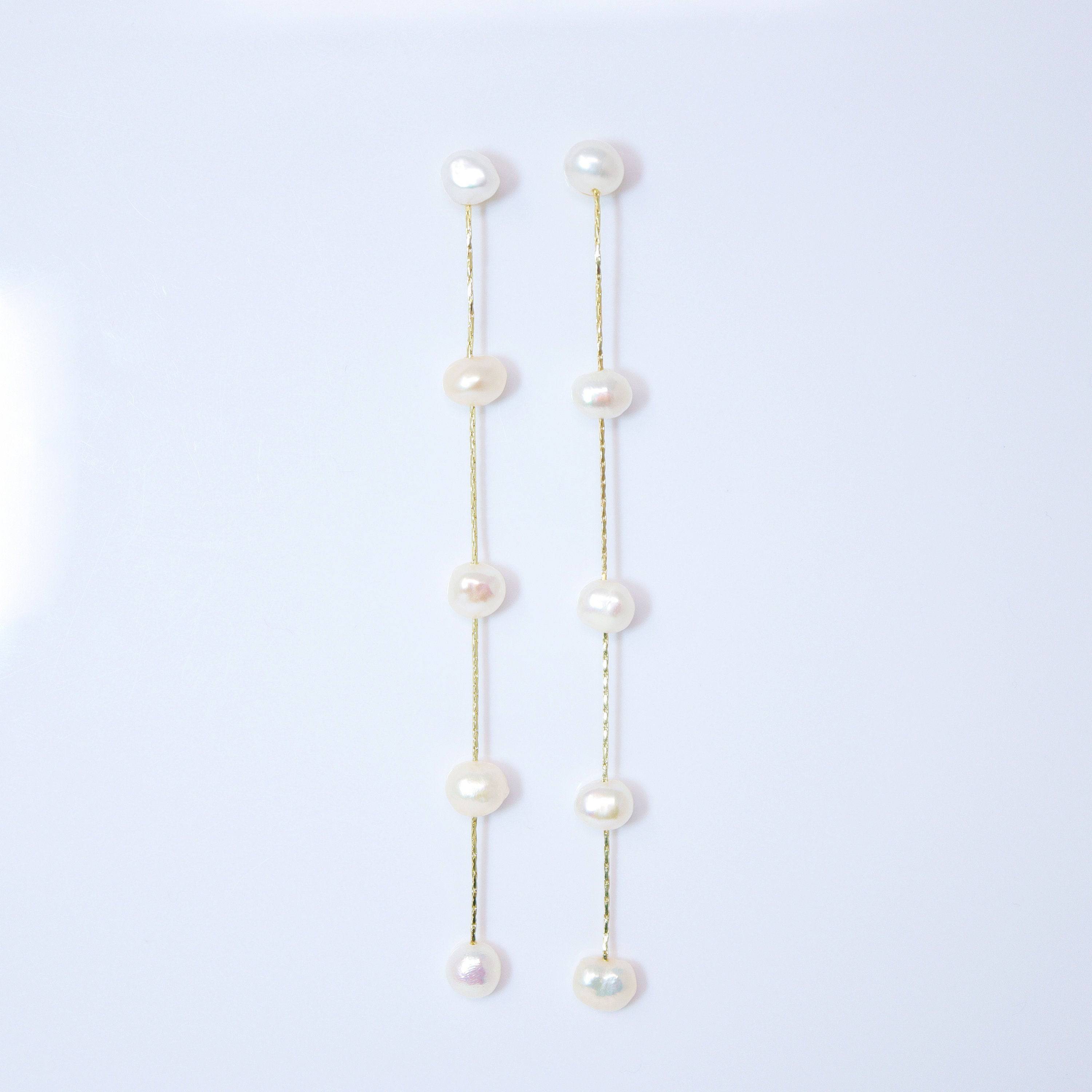 14k Gold 5 Freshwater Cultured pearl Bezel Earrings, Long Bridal Jewelry, Sterling Silver Pearl Bridal Earrings, Statement Earrings.