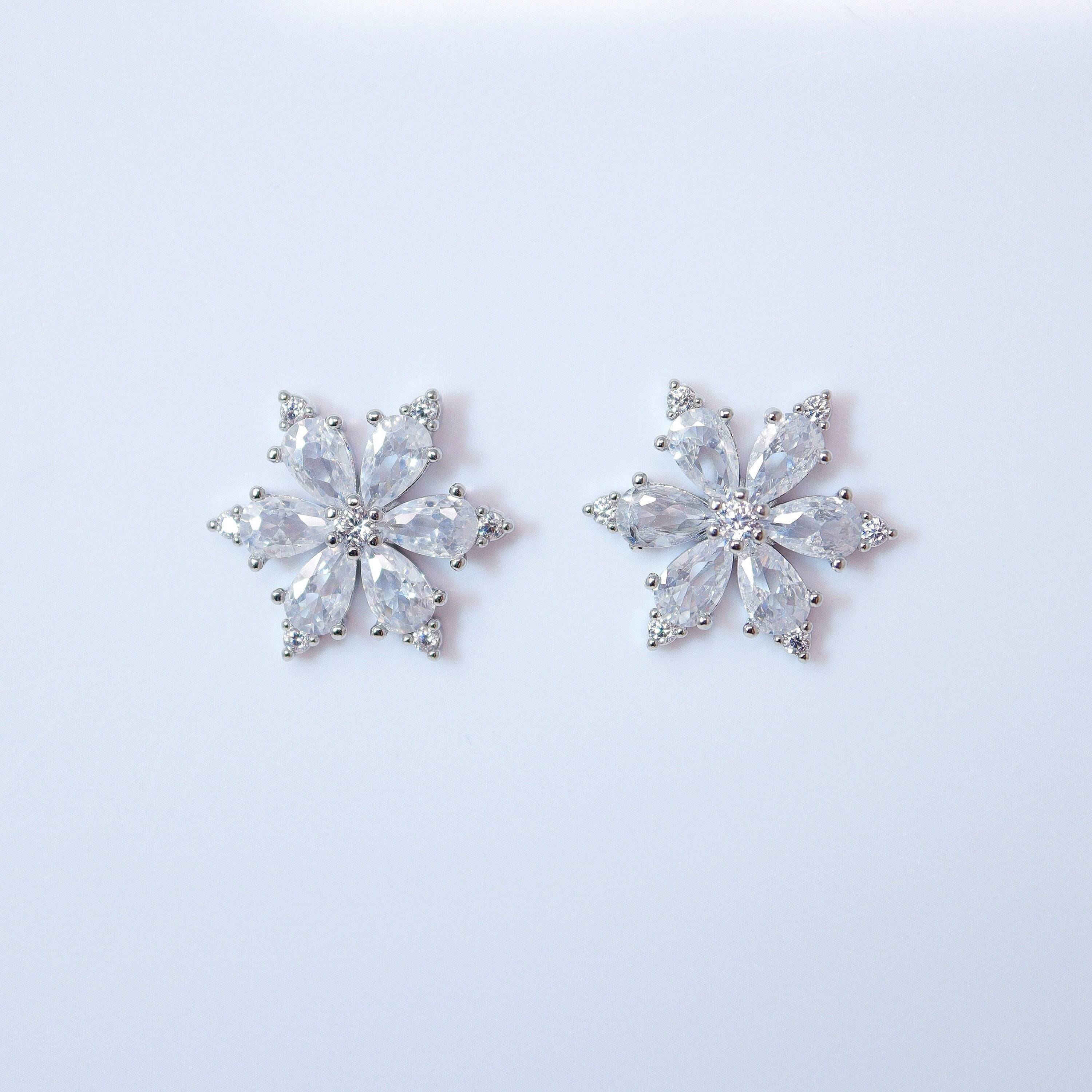Swarovski Crystal Floral stud Earrings, Bridal Jewelry, Bridal Stud Earrings, Crystal Bridal Earrings, Statement Earrings Cz