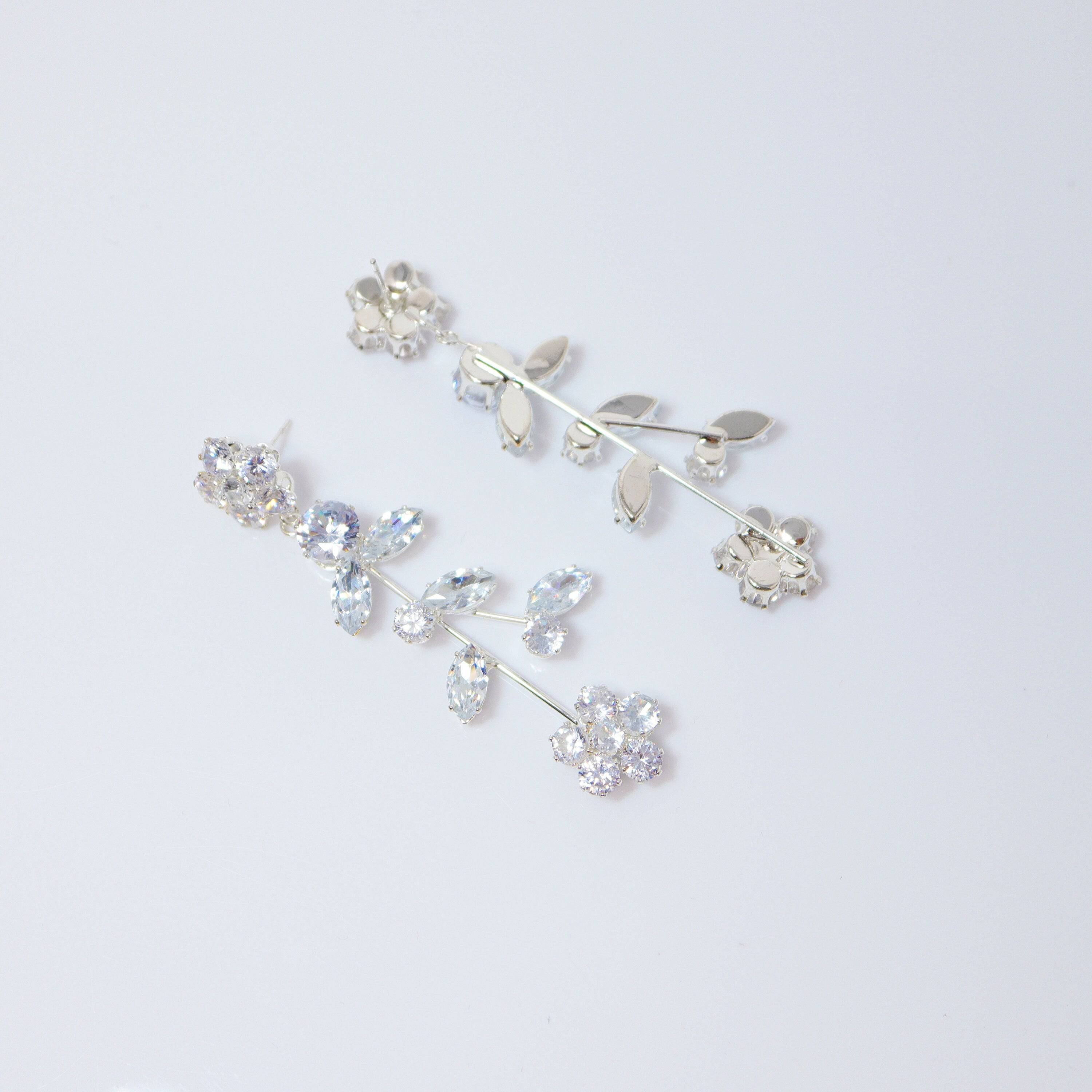 Swarovski Crystal Vine Leaves Flower Drop Earrings, Bridal Jewelry, Bridal Earrings, Crystal Bridal Earrings, Statement Earrings Cz