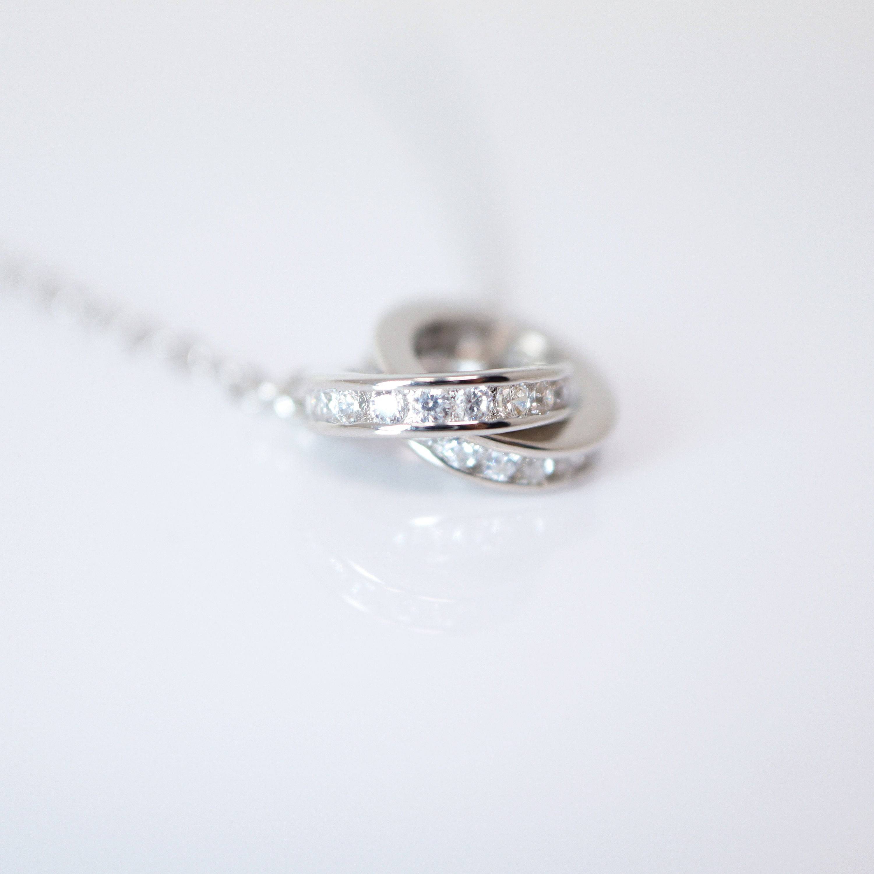 Eternity Circle Necklace • Infinity Necklace • Minimalist Jewelry • Linked circles necklace , connected circles, interlocking rings