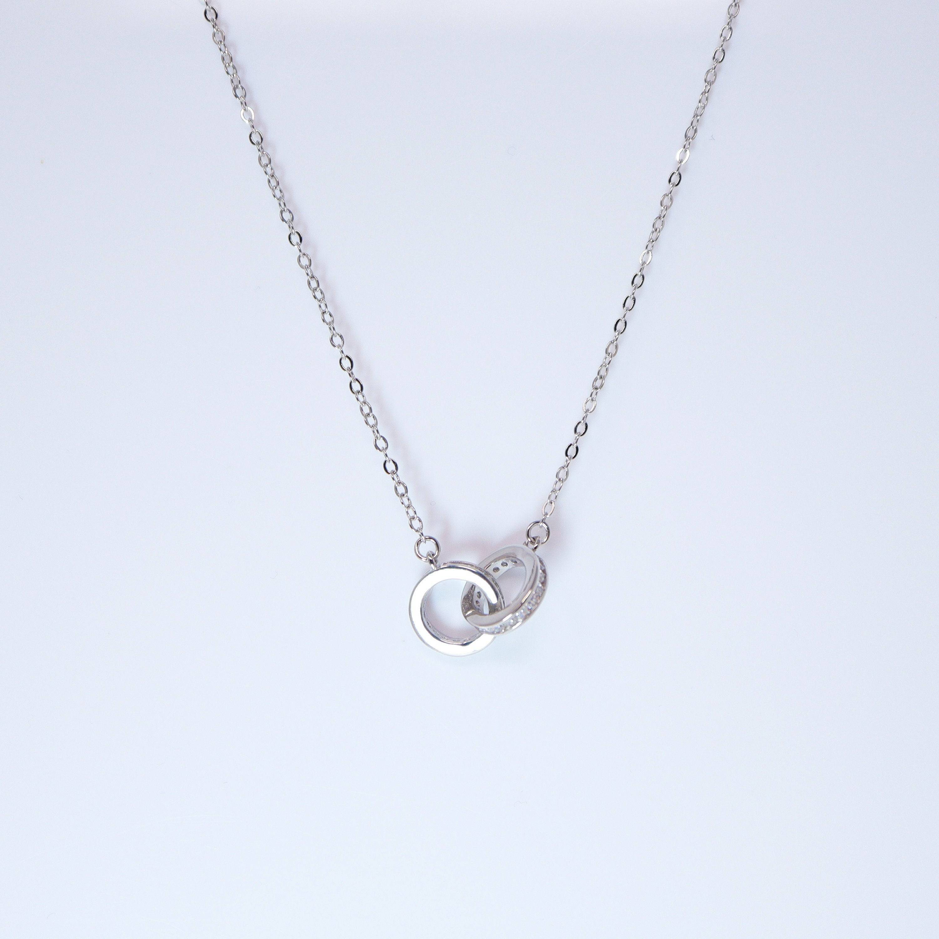 Eternity Circle Necklace • Infinity Necklace • Minimalist Jewelry • Linked circles necklace , connected circles, interlocking rings