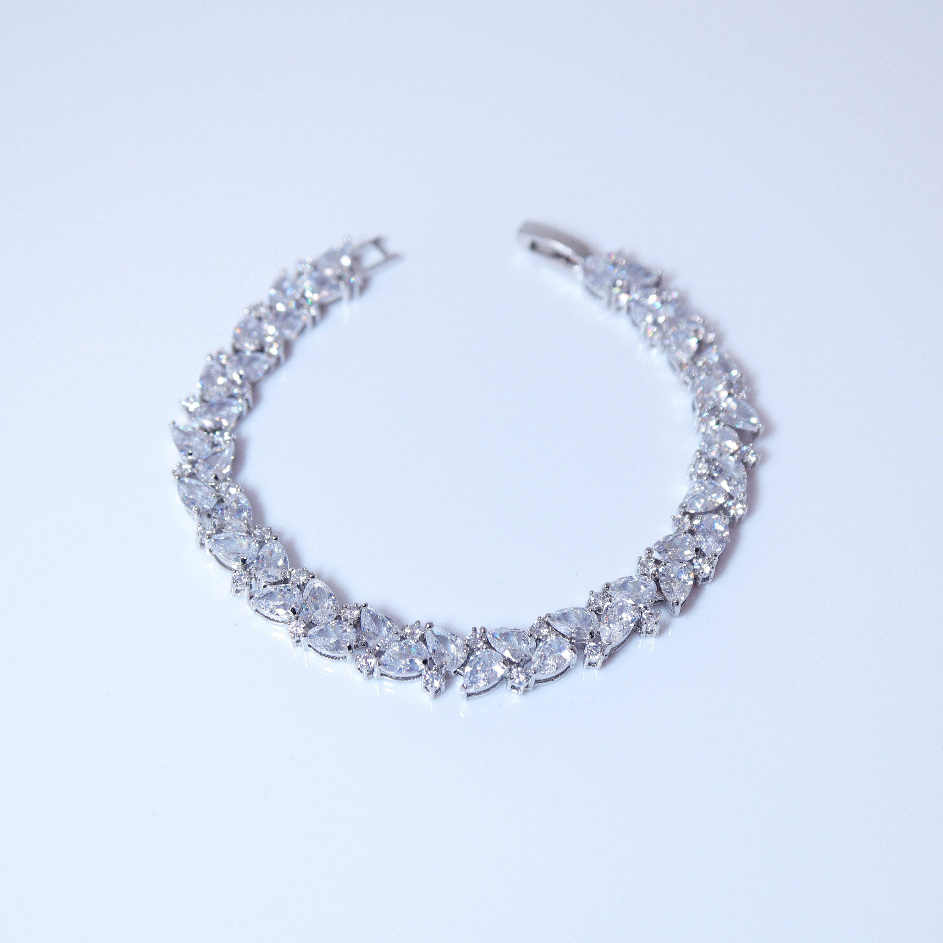 CZ Droplets Bracelet , Diamond Bracelet, Bracelet Femme, Wedding Bracelet, Bridesmaid Gift, Bride Bracelet, Bridal Bracelet.