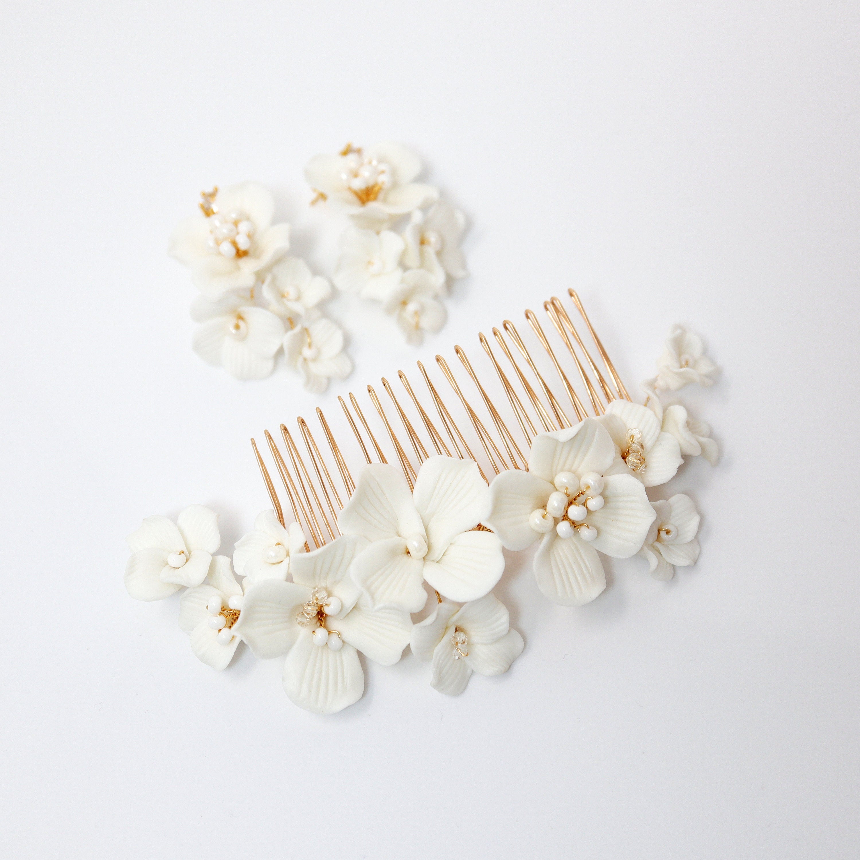 Ceramic White flower Flowers Pearl Hair comb,  Bridal Hair piece, Bridal Hair Accessories, Wedding Hair Accessory.