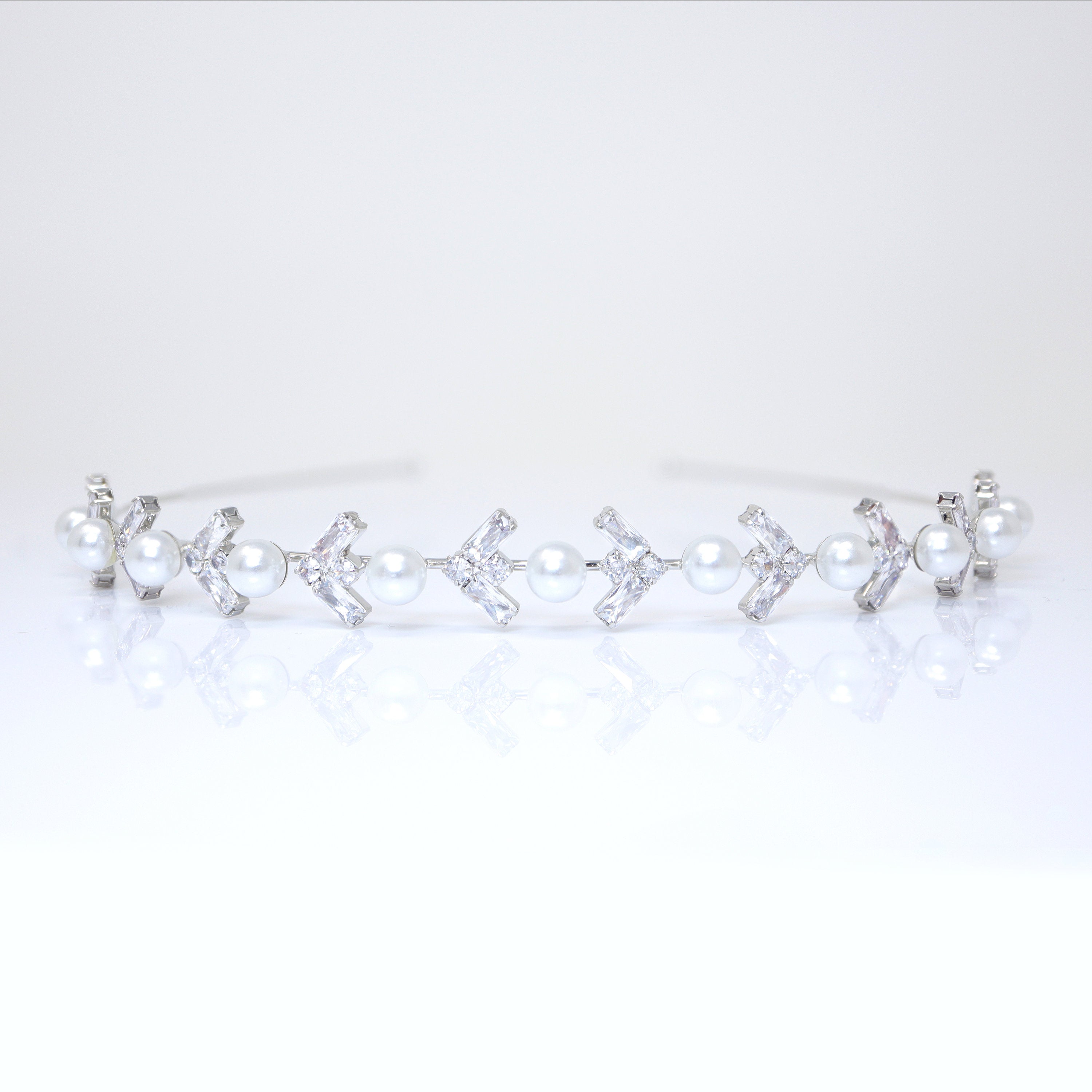 Swarovski Crystals Faux Pearls Dainty Headband, Bridal Hair Vine, Delicate Headband, Hair accessories.