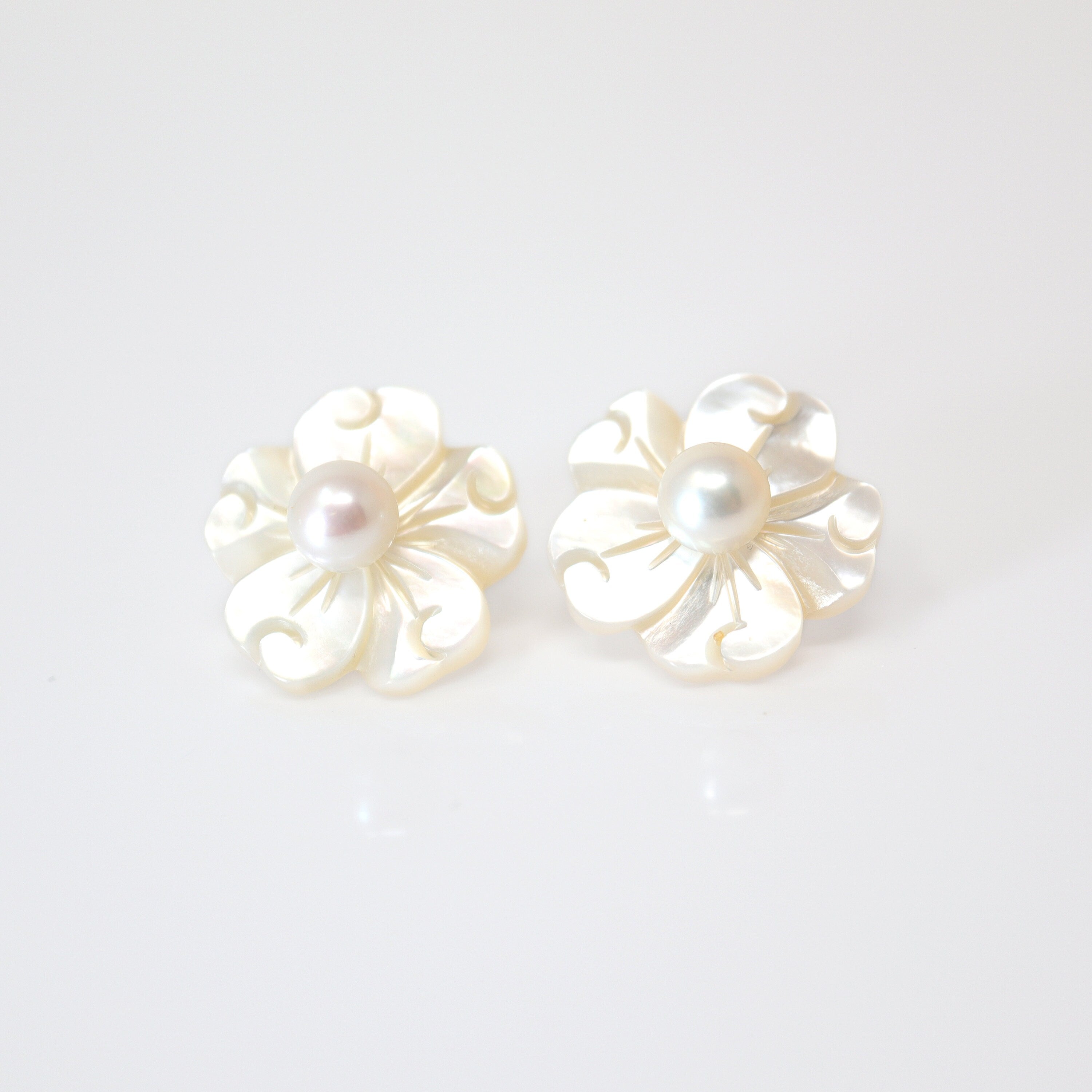 Natural Freshwater Pearls With Mother Of Pearl Carved Flower Earrings, Bridal Jewelry Bridal Stud Earrings Pearl Stud Statement Earrings