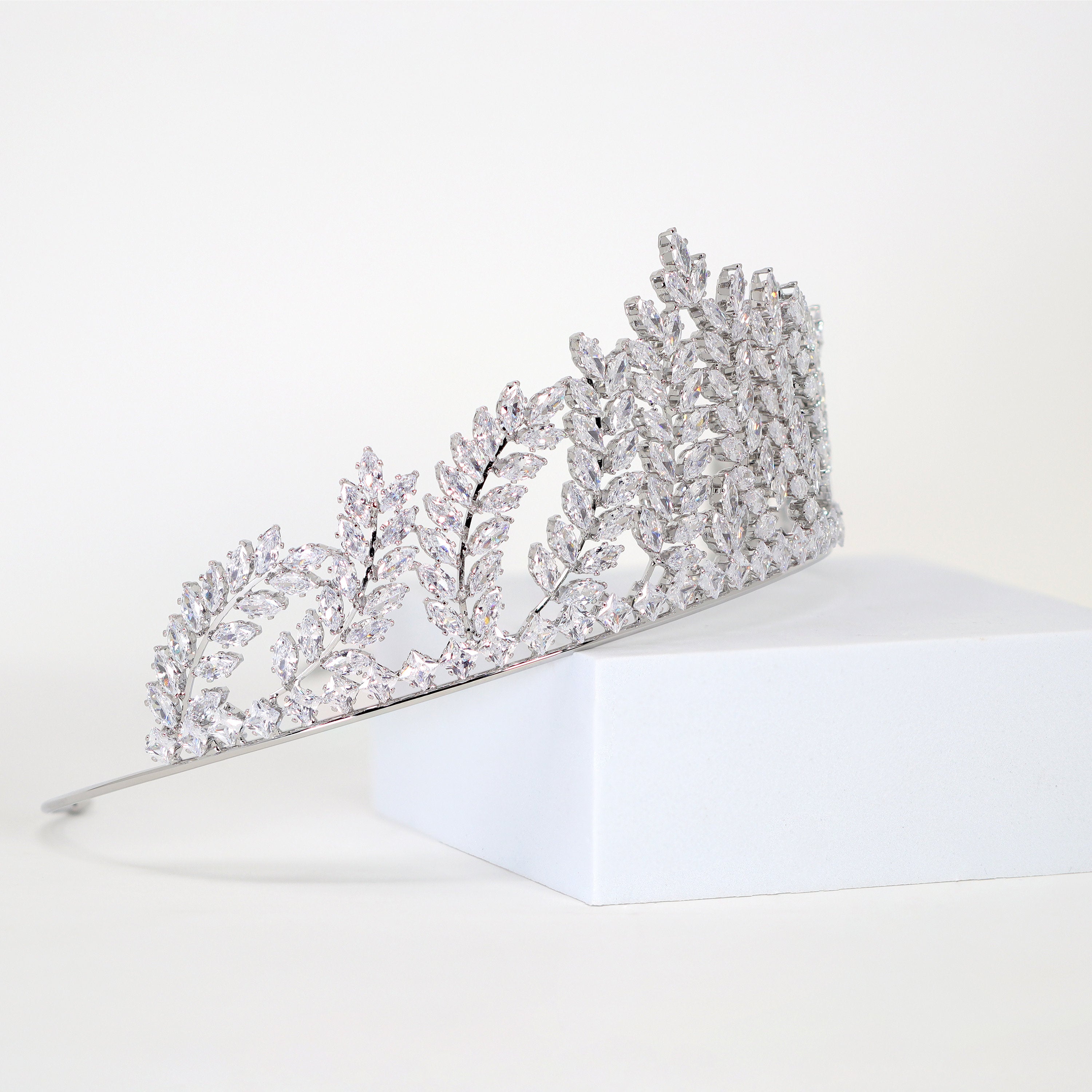 Swarovski Vine Leaves wedding tiara, bridal crown tiara, crystal wedding tiara, crystal wedding crown, tiara bride