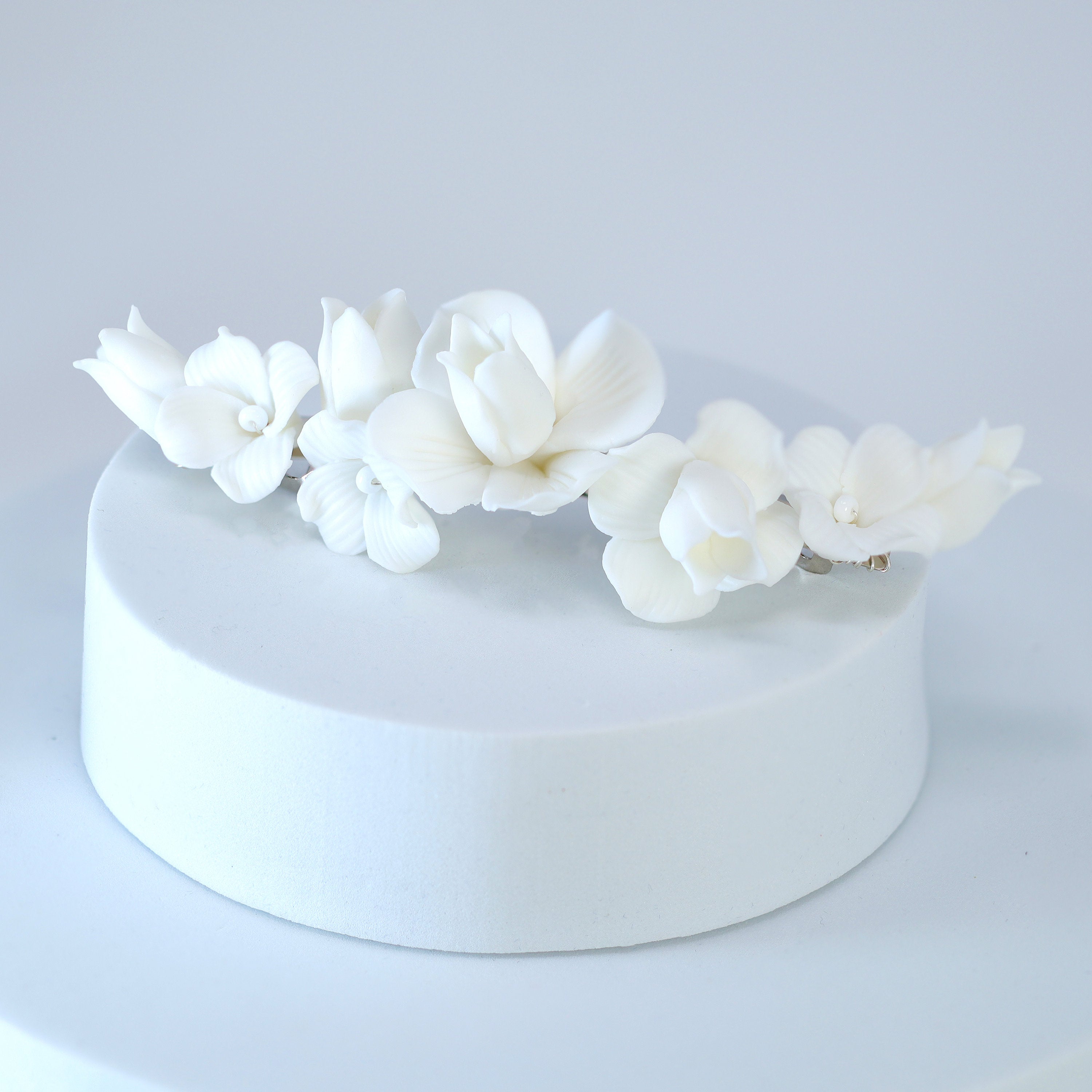 Porcelain White Flower Blossom Bridal Hair Clip, Bridal Hair Accessories, Bridesmaid Gift, Wedding Hair Accessory, Bridal Large Hair Clip