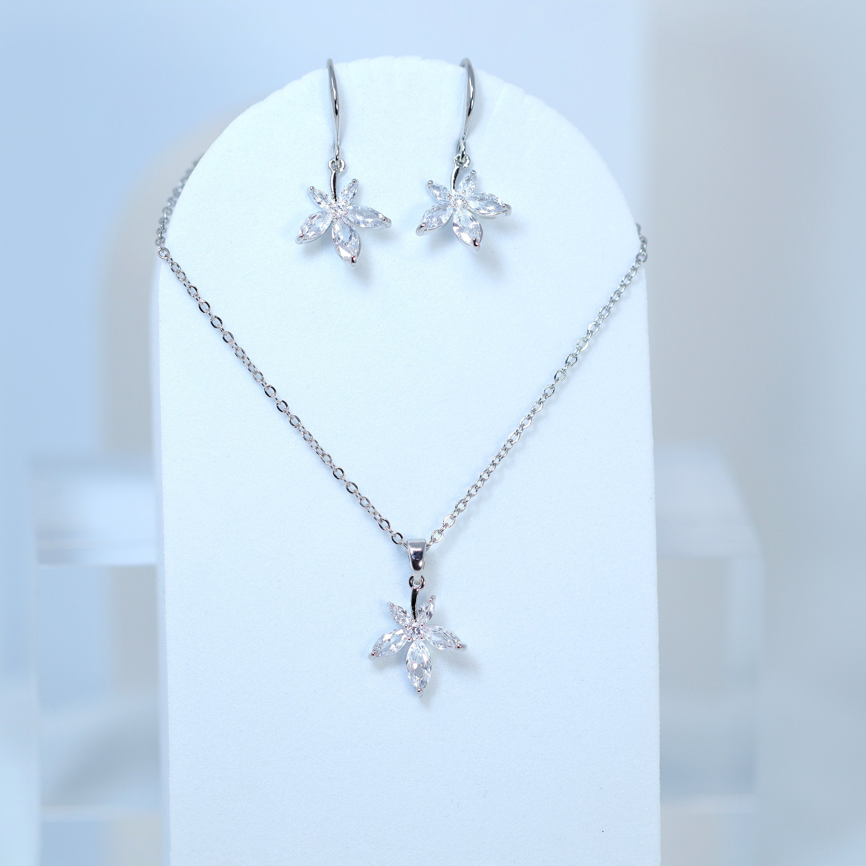 Swarovski Crystal Dainty Leaf Drop Necklace , Bridal Jewelry, Bridal Earrings And Necklace, Statement Earrings Cz, Necklace Set