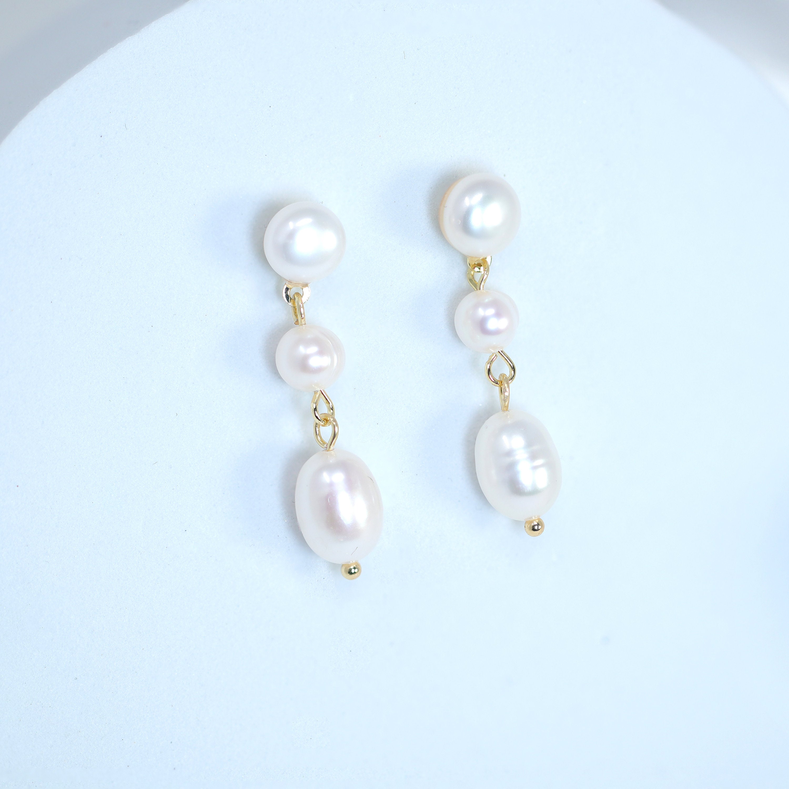 Sterling Silver 3 Freshwater Cultured pearl Bezel Earrings, Long Bridal Jewelry, Pearl Bridal Earrings, Statement Earrings.
