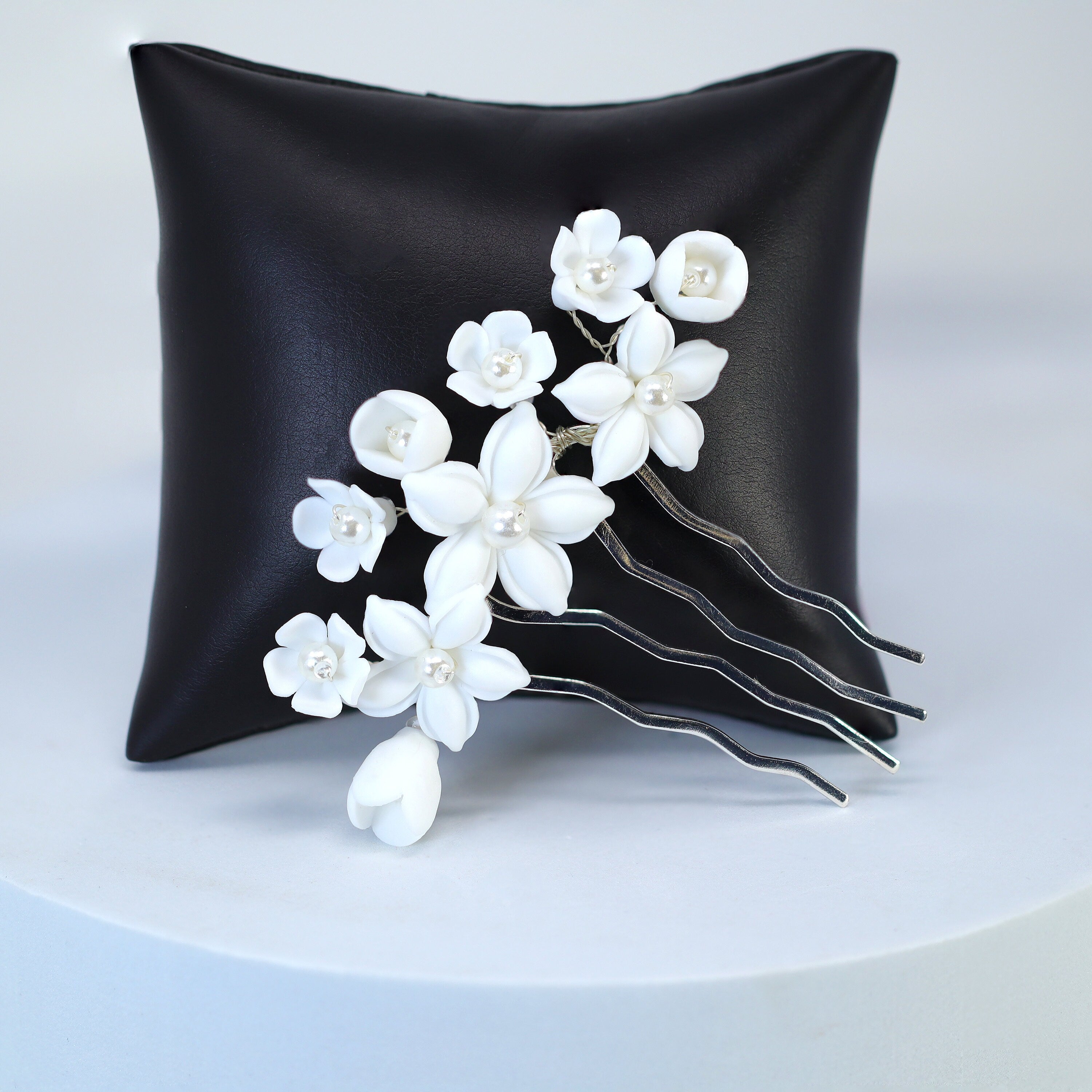 Ceramic White Lily flower Pearl Hair comb, Bridal Hair piece, Bridal Hair Accessories, Wedding Hair Accessory.
