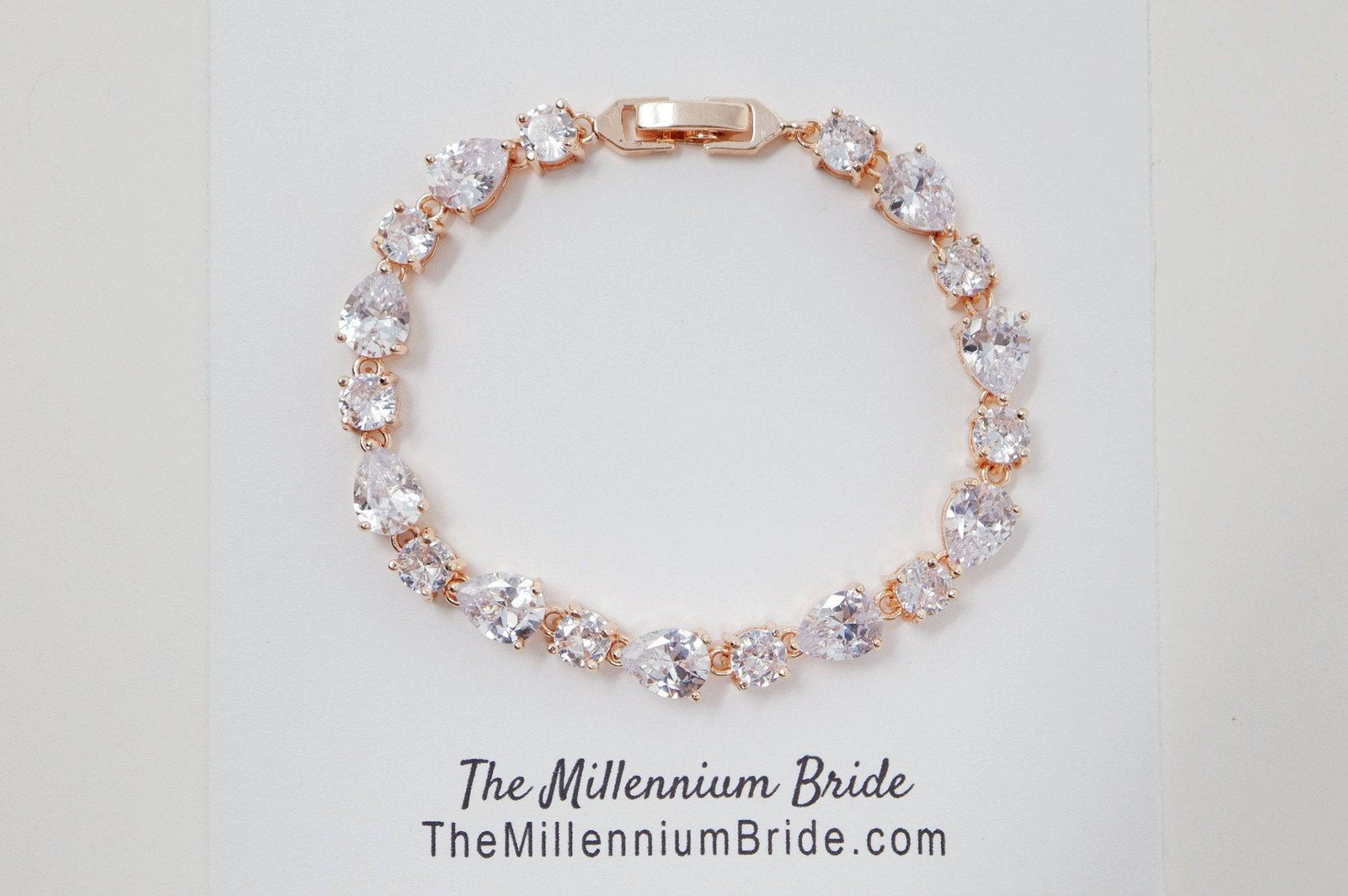 leave Drop Dainty Bracelet , Delicate Bracelet, Bracelet Femme, Wedding Bracelet, Bridesmaid Gift, Bride Bracelet, Bridal Bracelet.