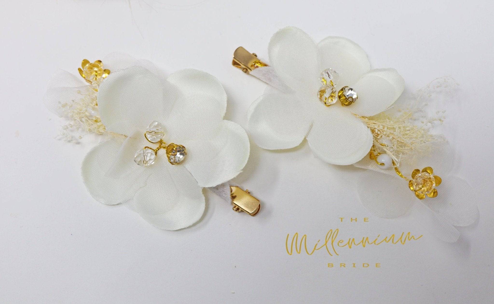 Rhinestones Crystals White Flower Bridal Hair Comb and hair pins set, Bridal Hair Piece, Bridal Hair Accessories, Wedding Hair Accessory.