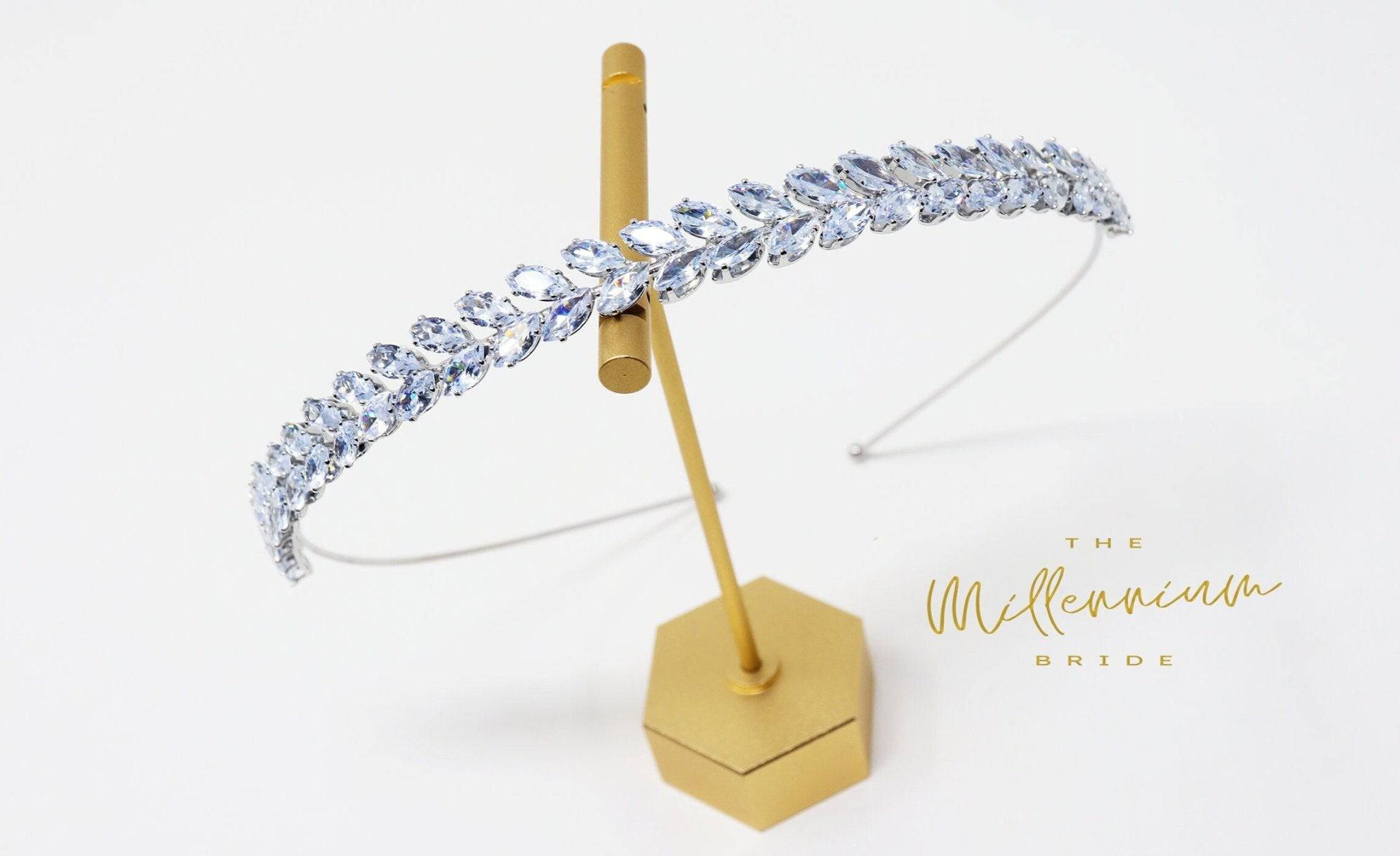 Swarovski Crystals Dainty Vine Leaves , Hair Vine Headband, Bridal Hair Vine, Rhinestone Headband, Delicate Headband, Hair accessories.
