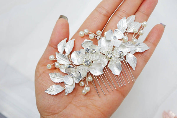Swarovski Silver Crystal Leaf Hairpiece Swarovski | Accessories | Swarovski Silver Crystal Leaf  main image 3