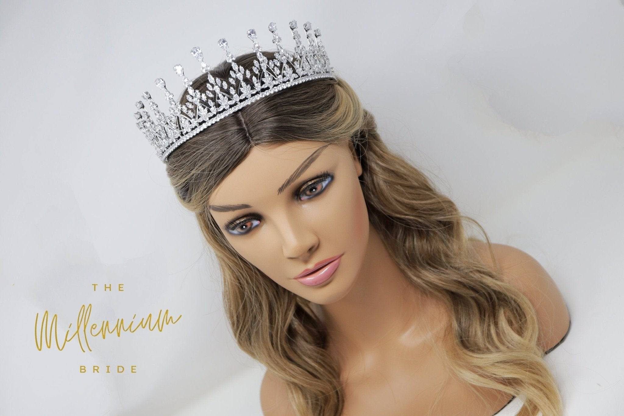 Swarovski wedding tiara, bridal crown tiara, crystal wedding tiara, crystal bridal tiara, crystal wedding crown, tiara bride