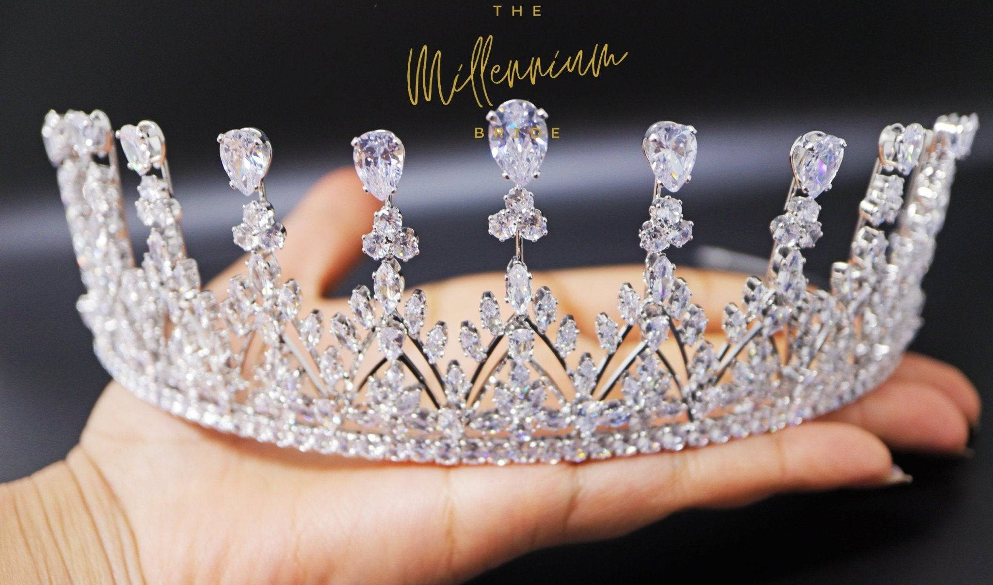 Swarovski wedding tiara, bridal crown tiara, crystal wedding tiara, crystal bridal tiara, crystal wedding crown, tiara bride