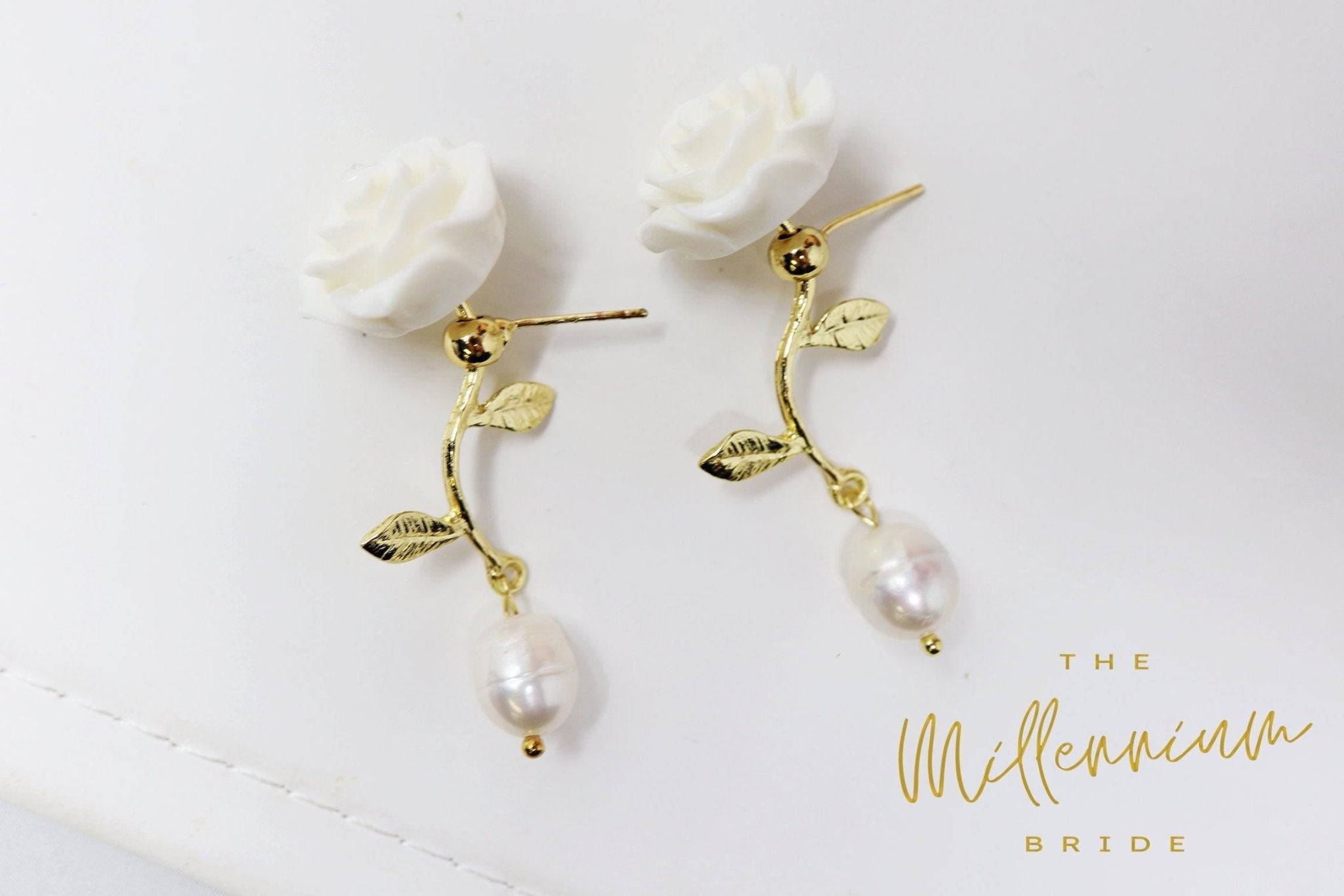 White Flower Baroque Pearl Earrings, Bridal Jewelry, Bridal Drop Earrings, Bridal Earrings, Statement Earrings, Bridesmaid Earring.