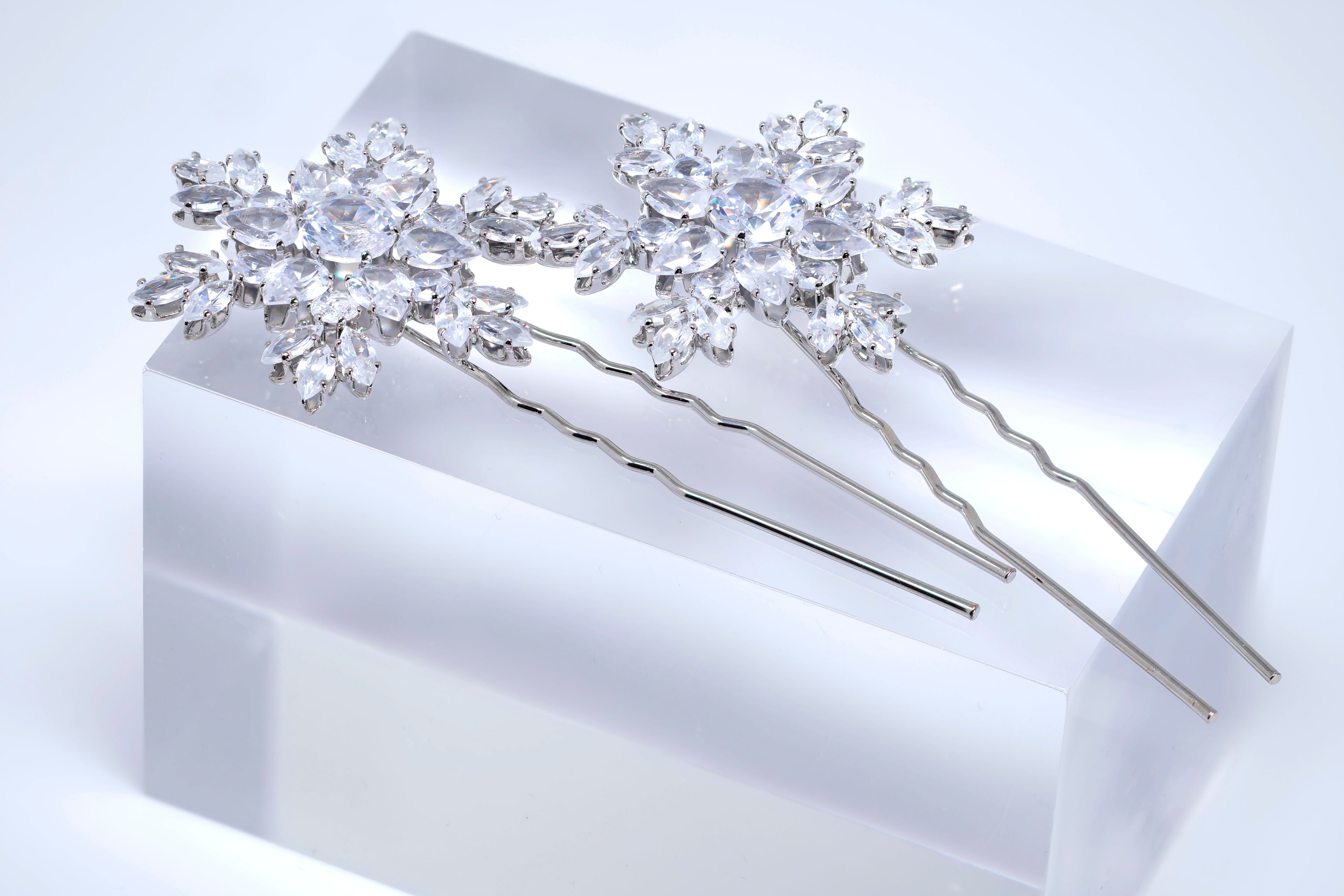 Celestial Snowflake Hair Pins Set Of 2, Swarovski Hair pins Set, Bridal Hair Accessories, Gift For Her
