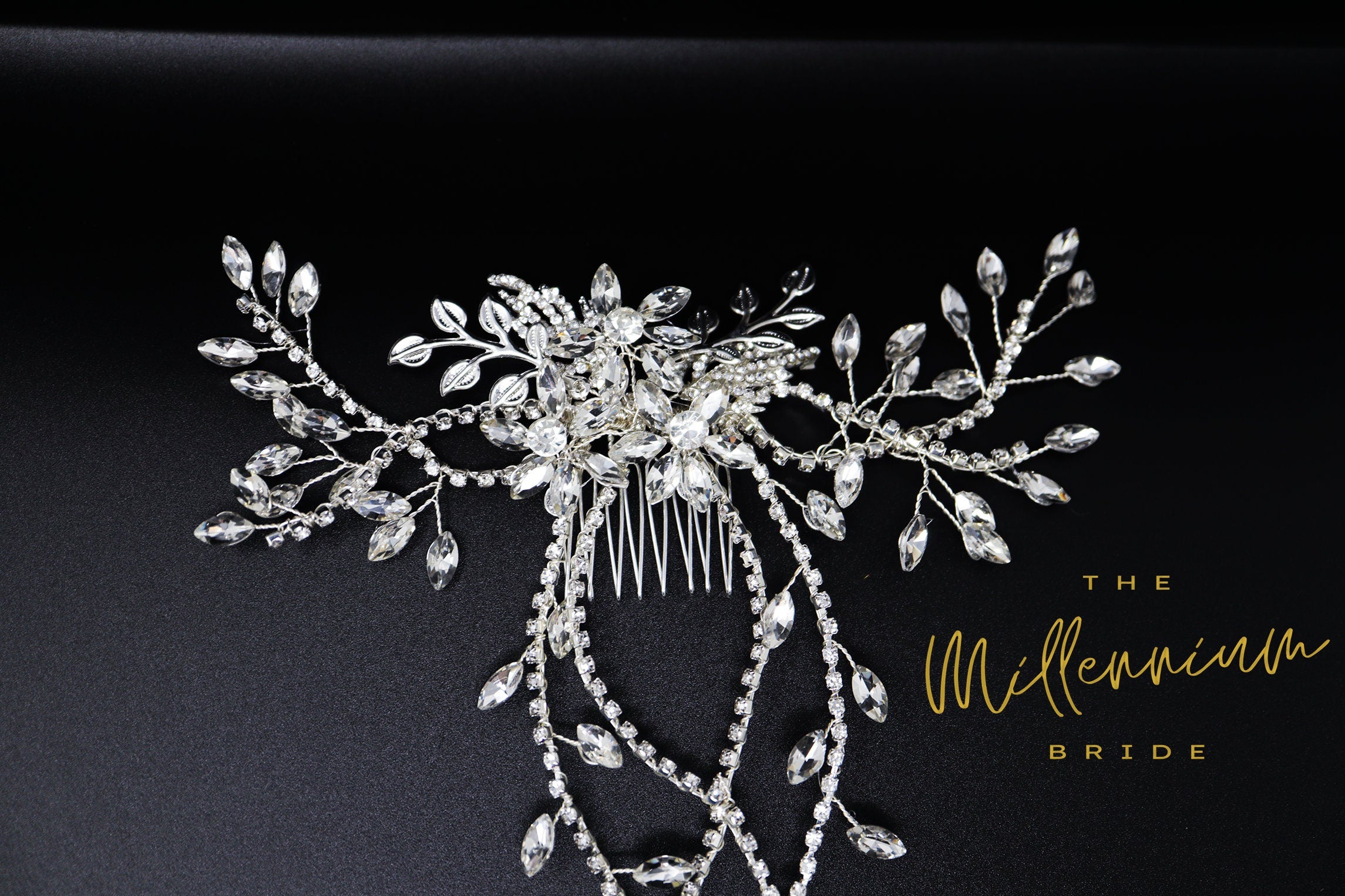 Swarovski Crystals flower Large Bridal Hair piece, Bridal Hair Accessories, Wedding Hair Accessory, Bridal Hair Comb.