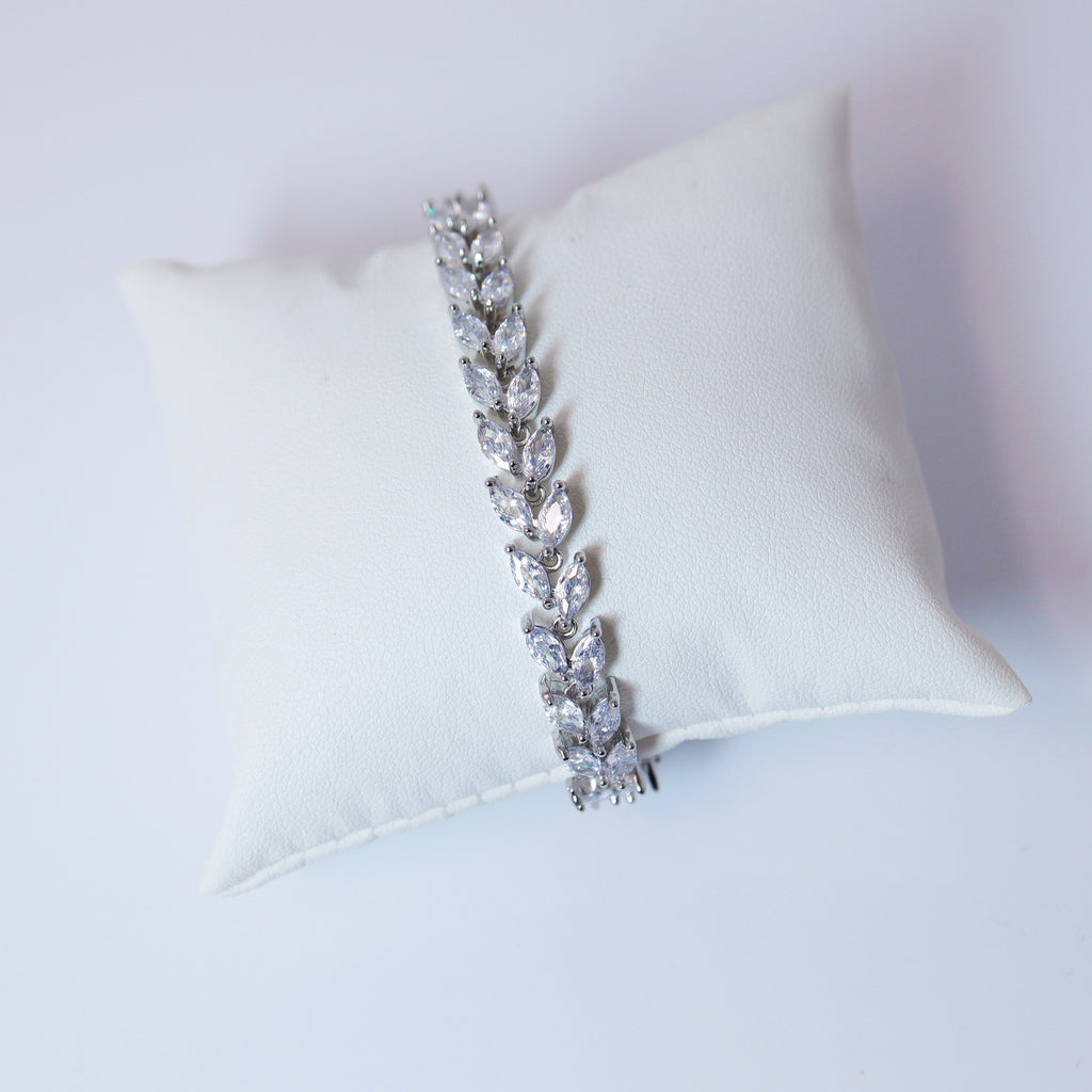 Swarovski Crystal Large Pearl Vine Leaves Necklace, Long Bridal Jewelry, Bridal Earrings And Necklace, Statement Earrings Cz Necklace Set.