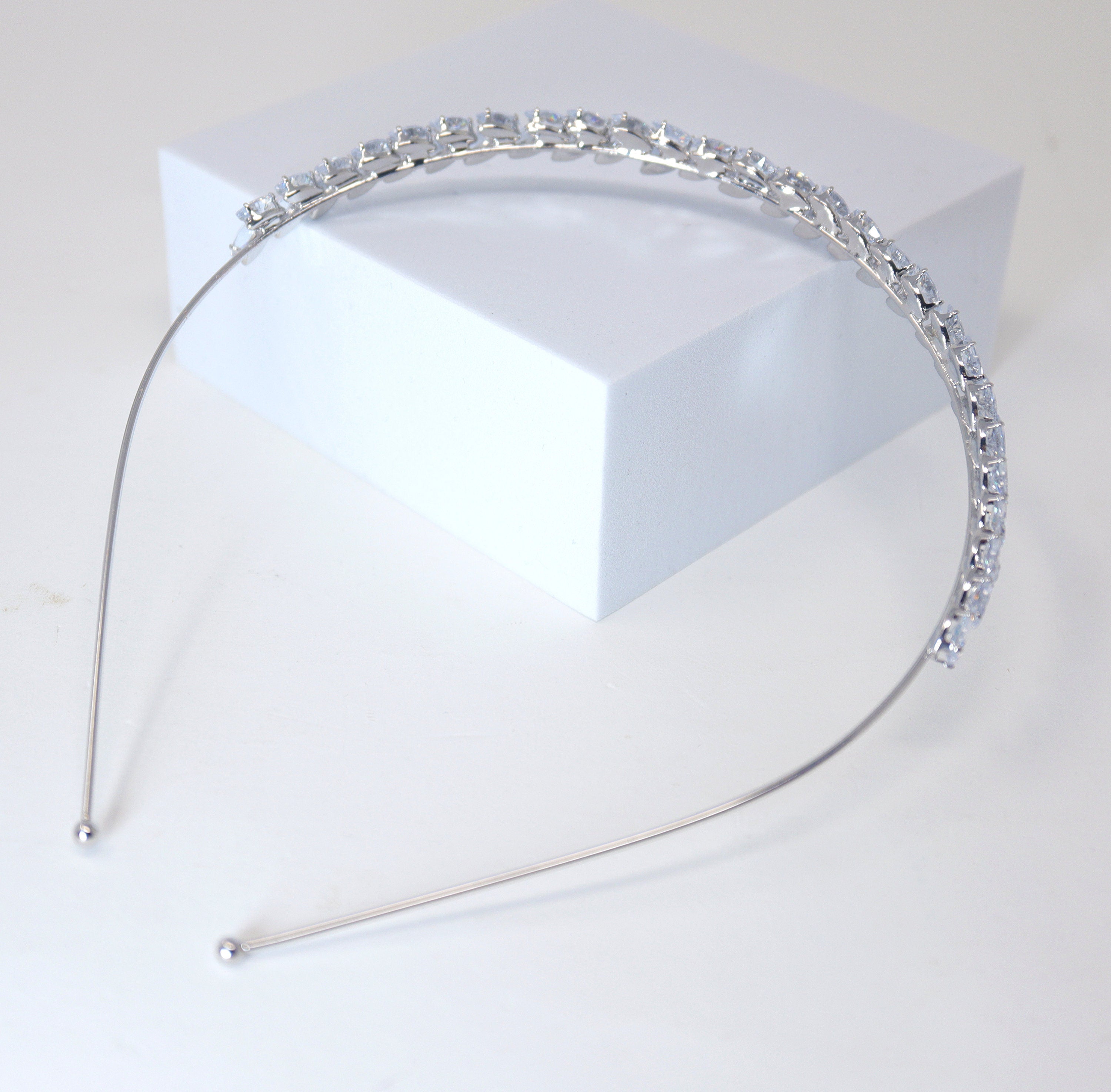 Swarovski Crystals Dainty Vine Three Leaves , Hair Vine Headband, Bridal Hair Vine, Delicate Headband, Hair accessories.