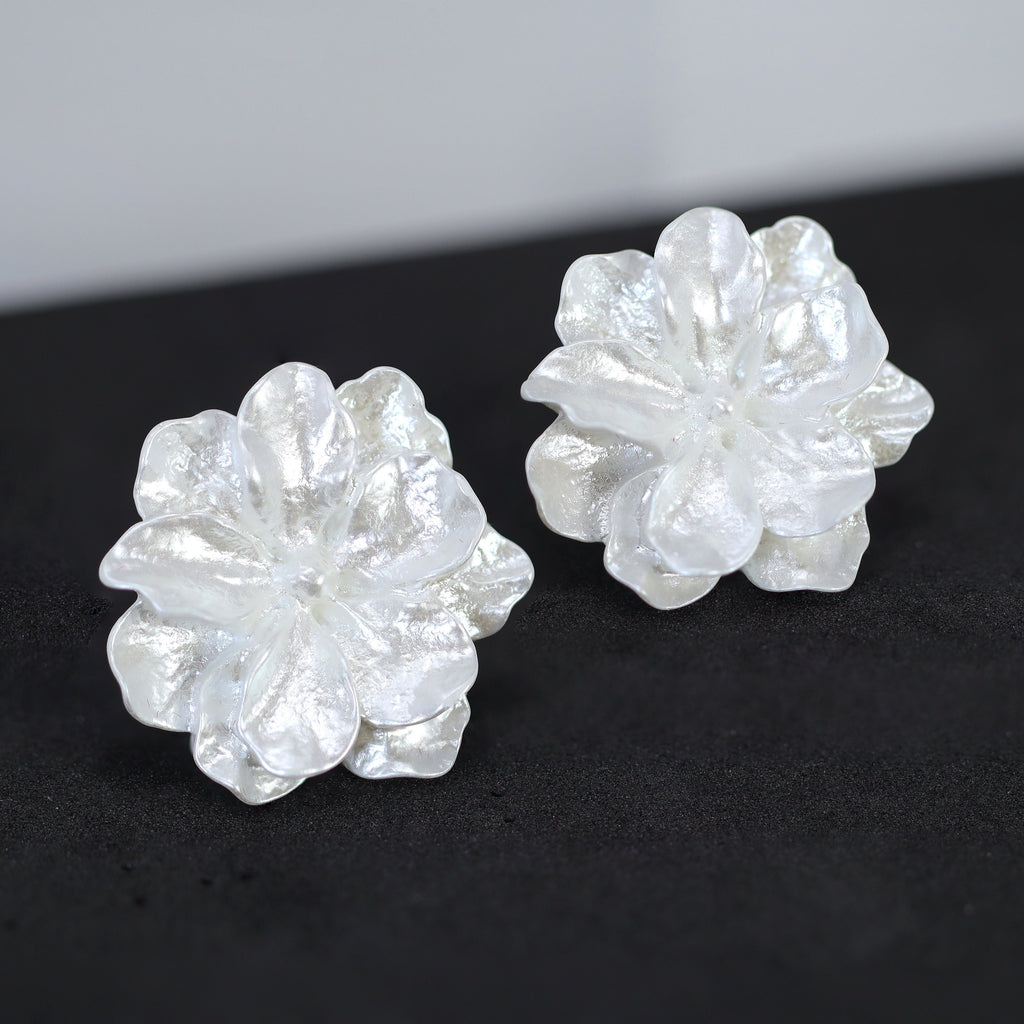 White Flower Pearl Dusted Earrings, Bridal Jewelry, Bridal Stud Earrings, Bridal Earrings, Statement Earrings, Bridesmaid Earring.