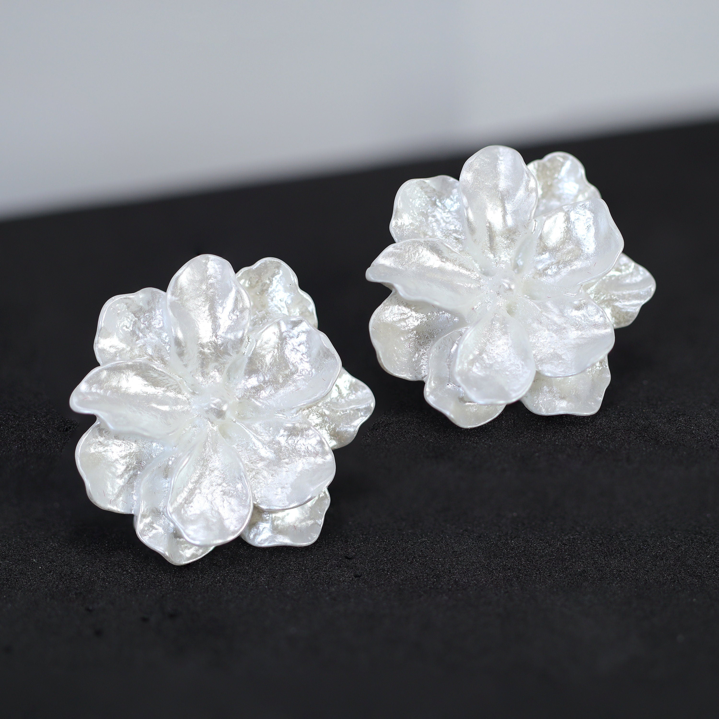 White Flower Pearl Dusted Earrings, Bridal Jewelry, Bridal Stud Earrings, Bridal Earrings, Statement Earrings, Bridesmaid Earring.