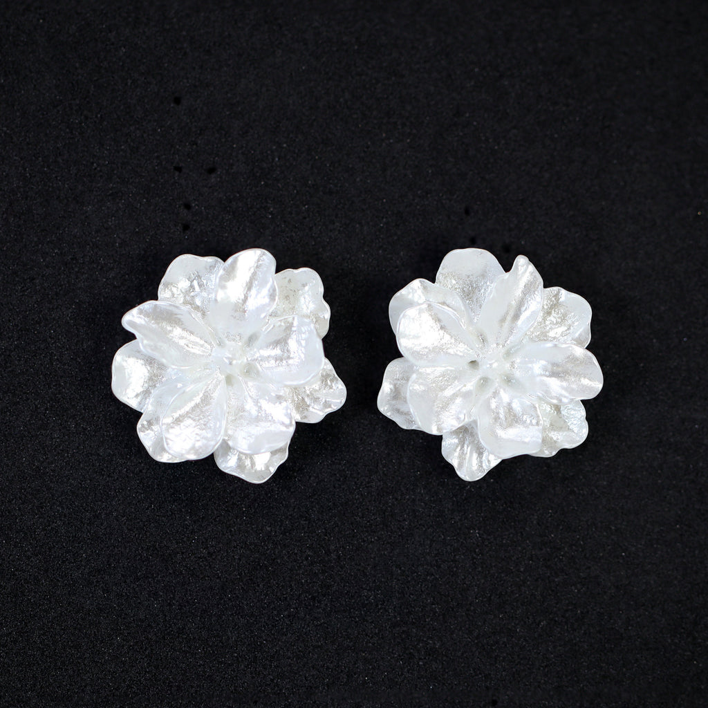 White Flower Pearl Dusted Earrings, Bridal Jewelry, Bridal Stud Earrings, Bridal Earrings, Statement Earrings, Bridesmaid Earring.