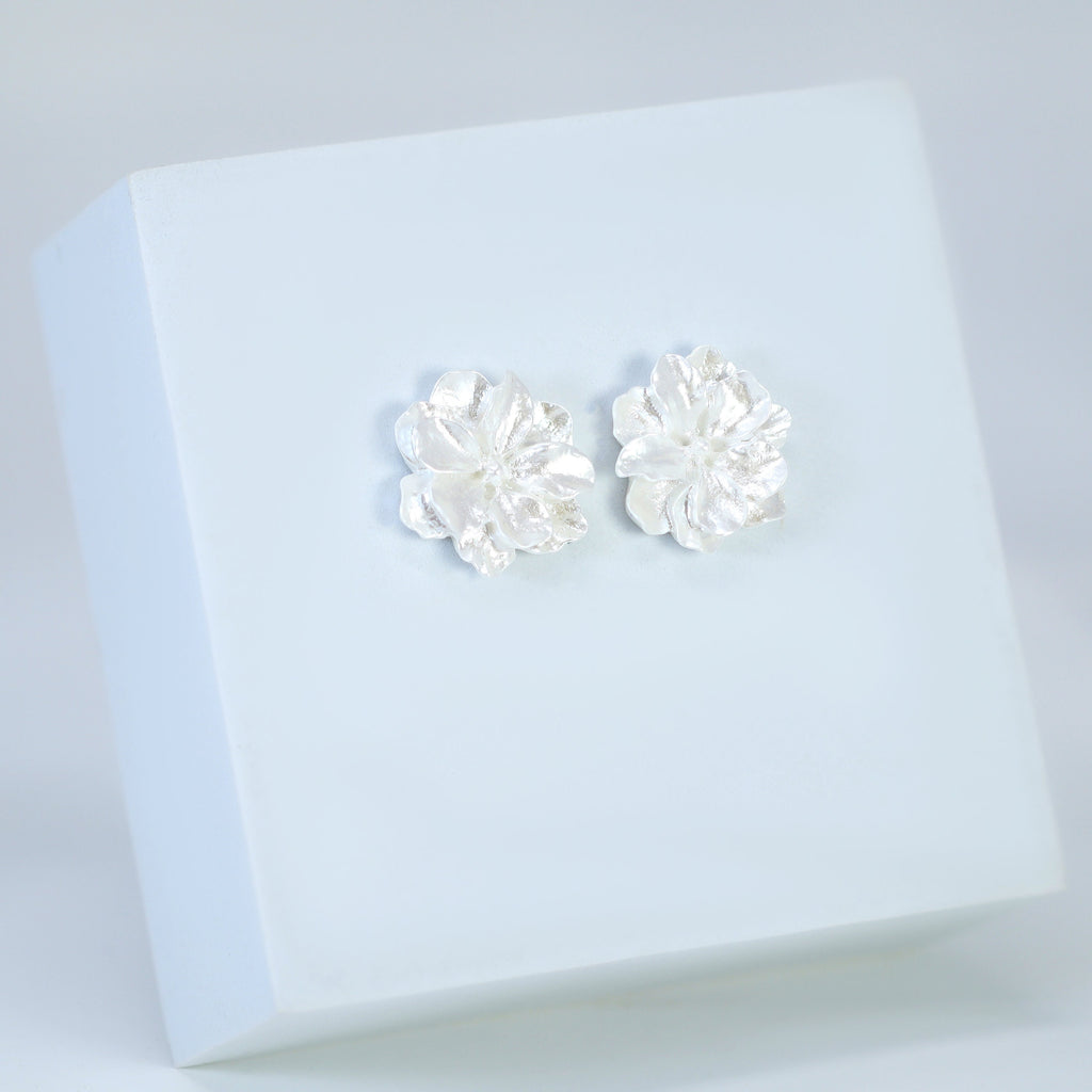 White Flower Pearl Dusted Earrings, Bridal Jewelry, Bridal Stud Earrings, Bridal Earrings, Statement Earrings, Bridesmaid Earring.