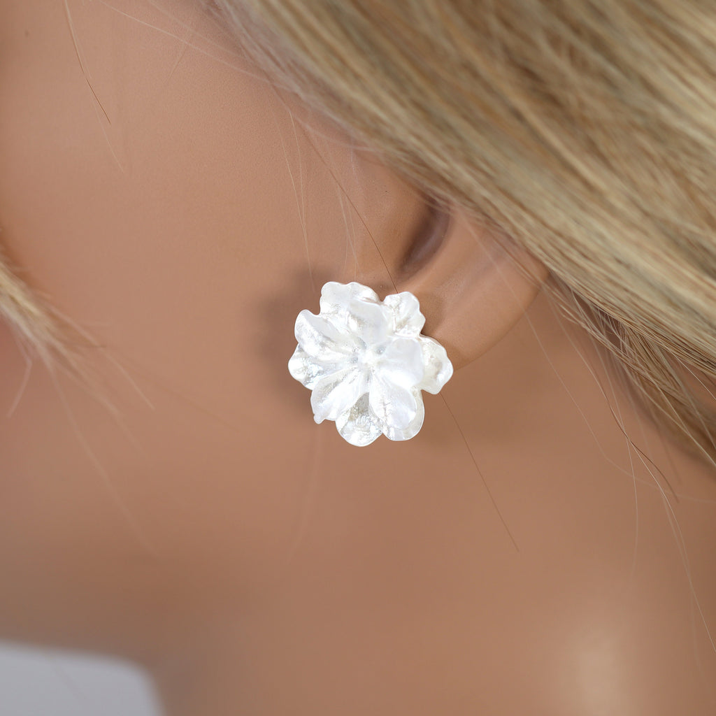 White Flower Pearl Dusted Earrings, Bridal Jewelry, Bridal Stud Earrings, Bridal Earrings, Statement Earrings, Bridesmaid Earring.