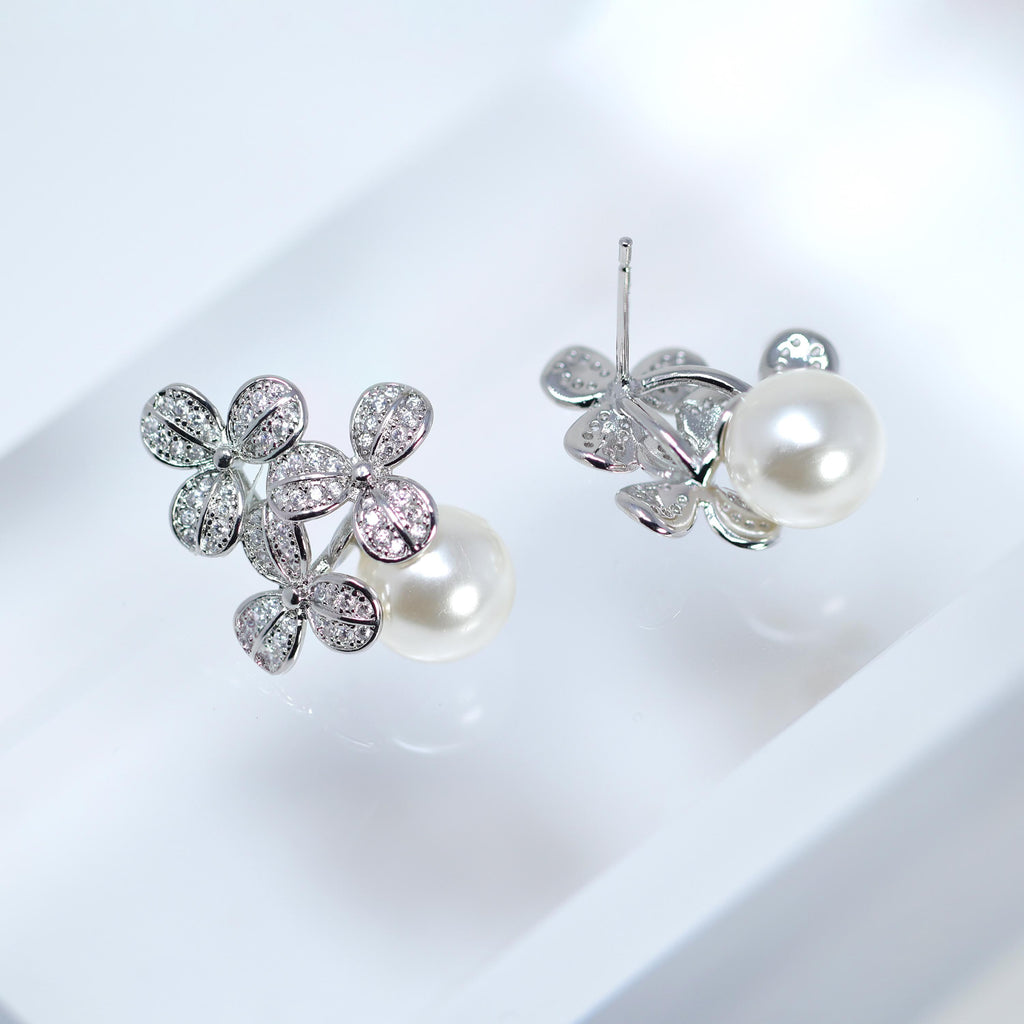 Swarovski Flowers In A Pearly Bouquet For Queen Stud Earrings, Bridal Jewelry, Crystal Bridal Earrings, Statement Earrings Cz