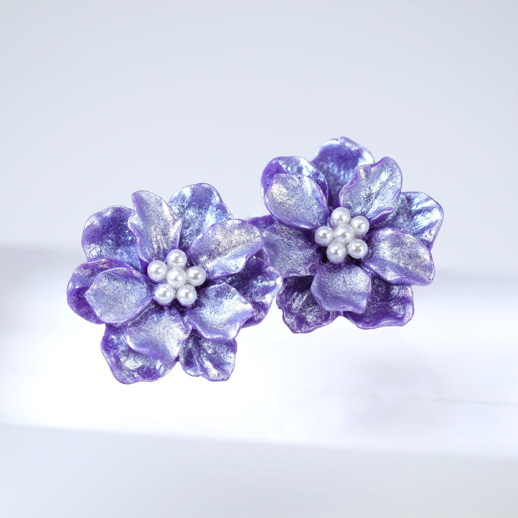 Purple Flower Pearl Earrings, Bridal Jewelry, Bridal Stud Earrings, Bridal Earrings, Statement Earrings, Bridesmaid Earring.